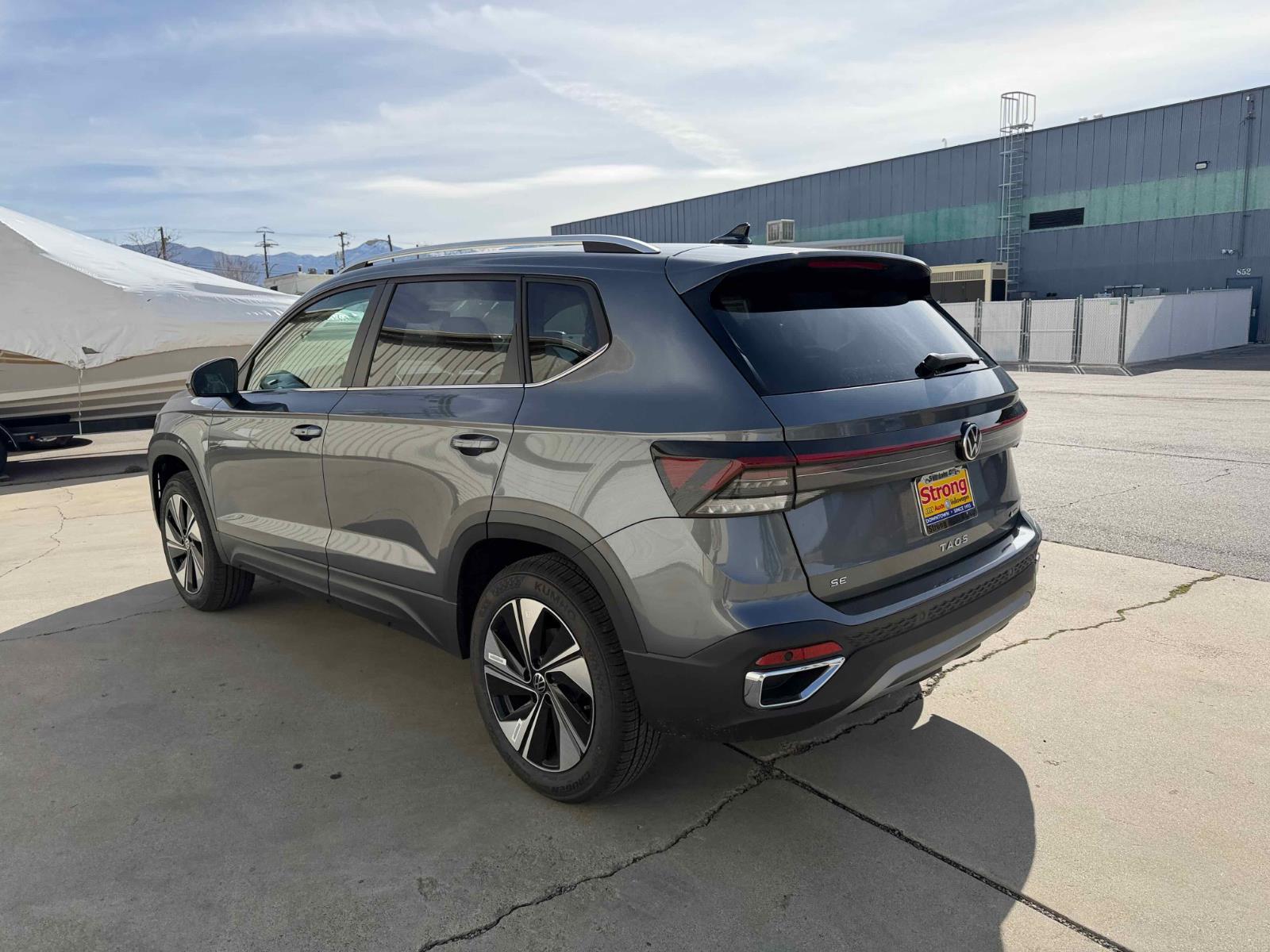 View vehicle photo 5