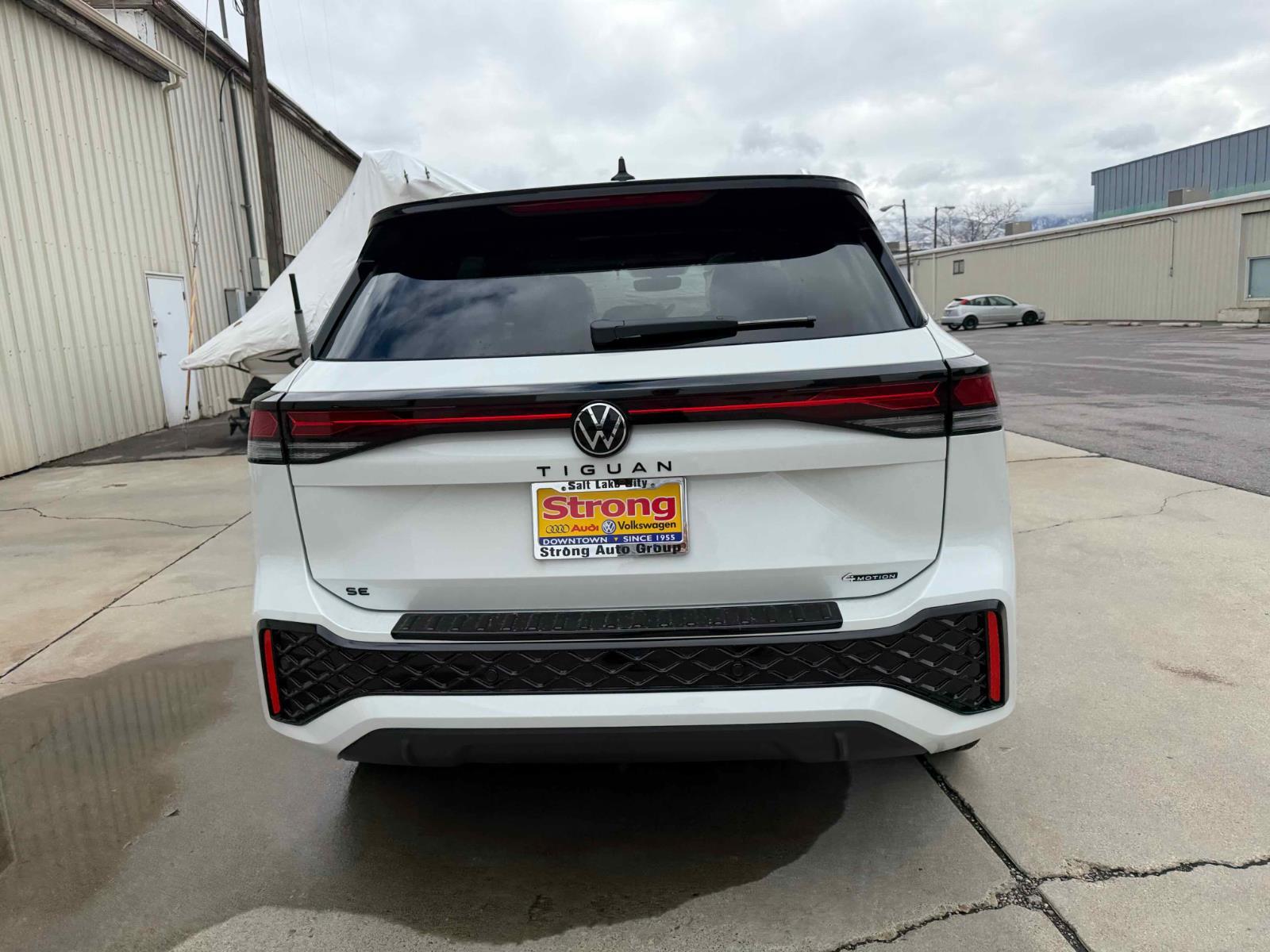 View vehicle photo 5