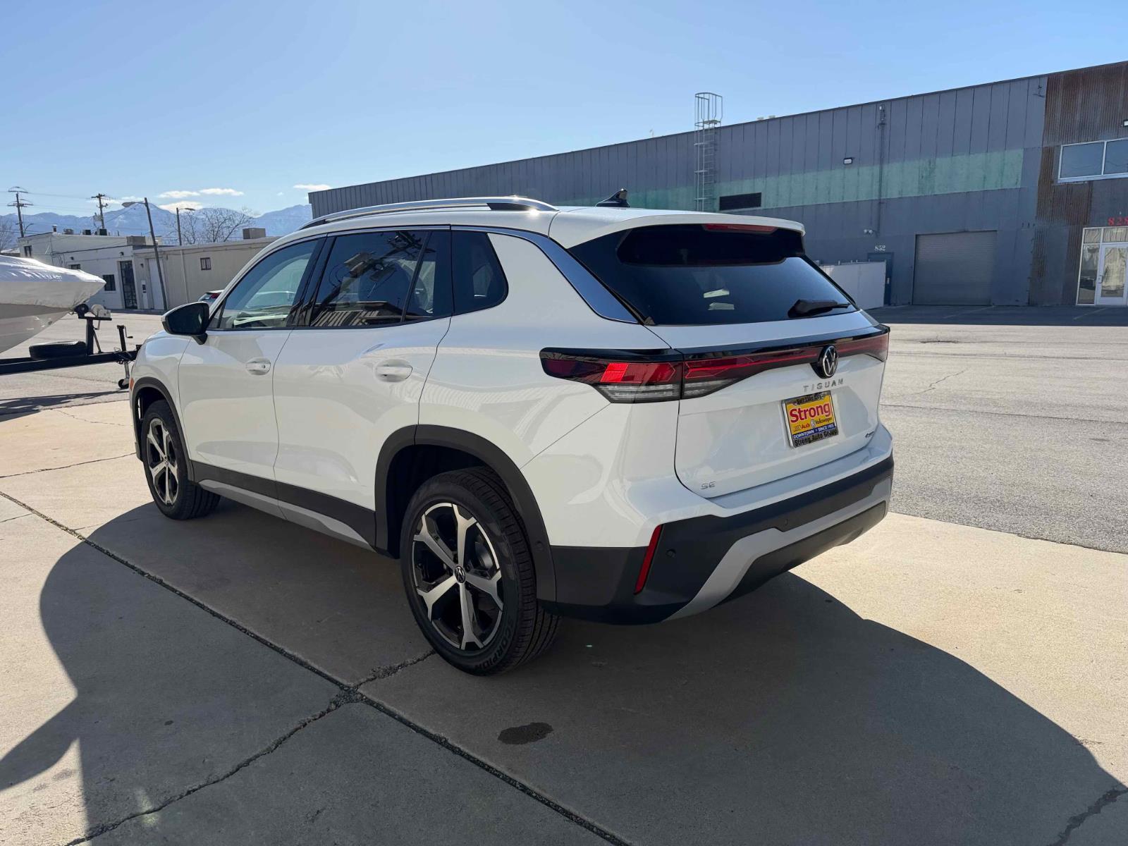 View vehicle photo 5