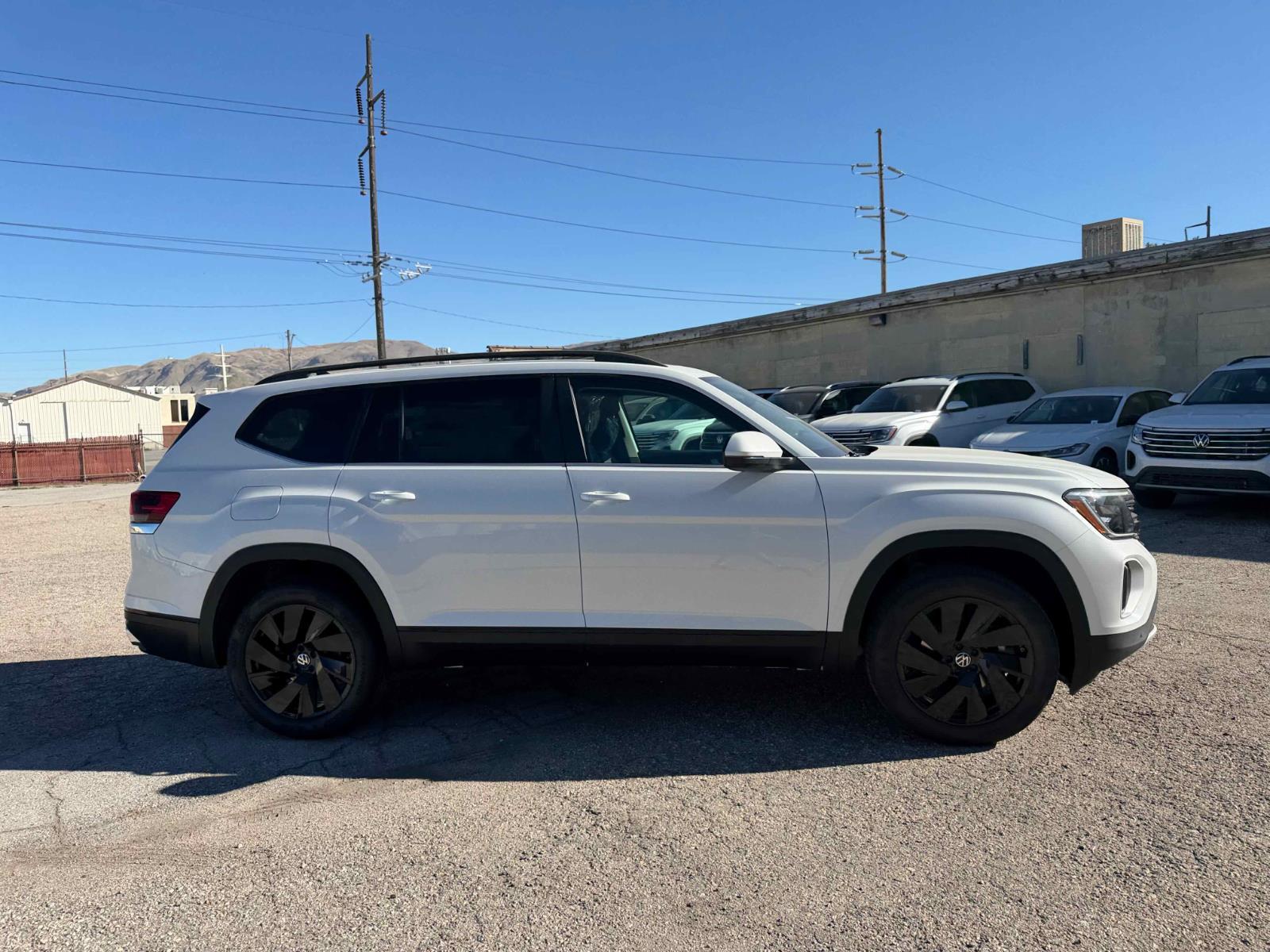 View vehicle photo 6