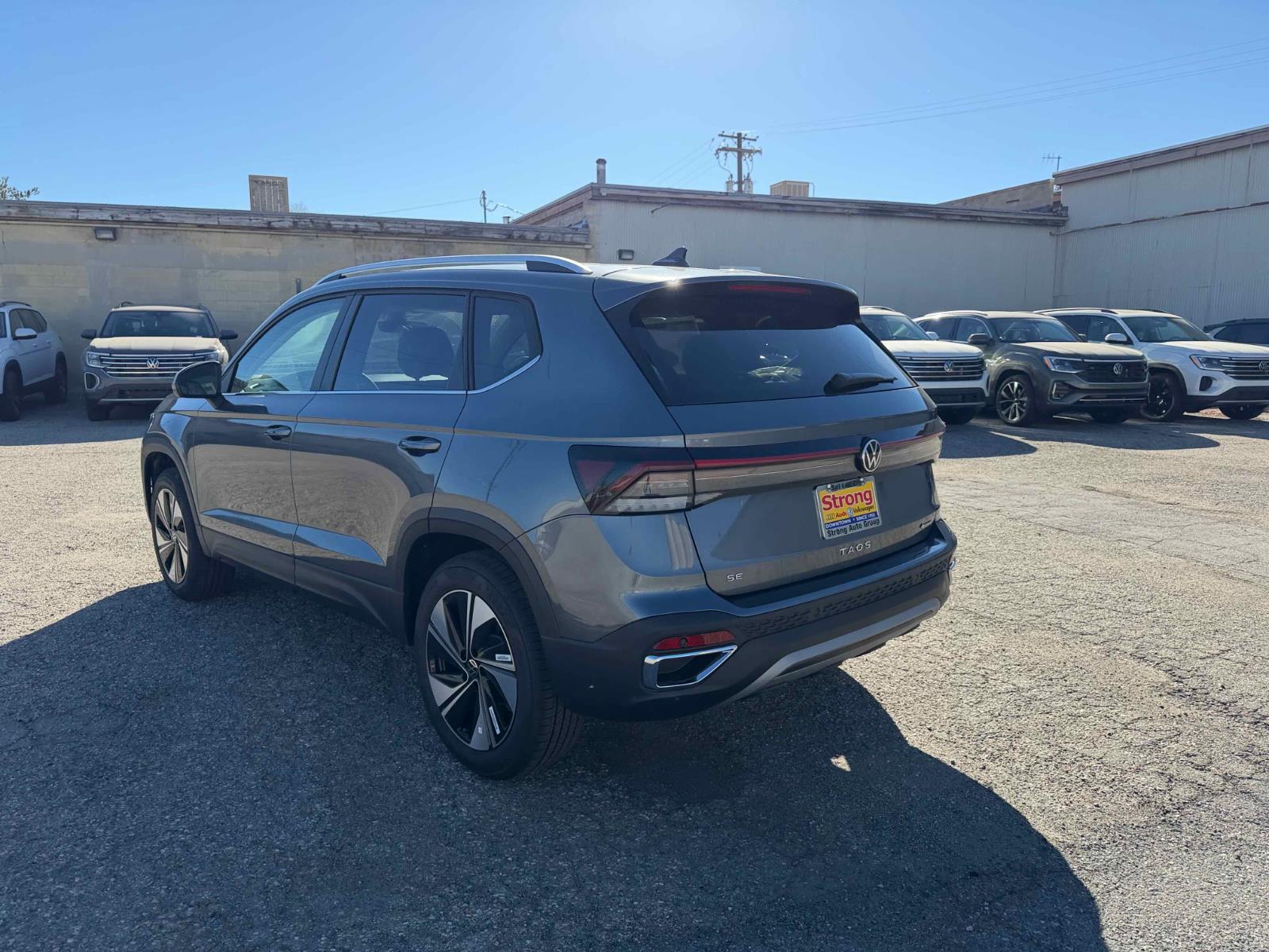 View vehicle photo 5