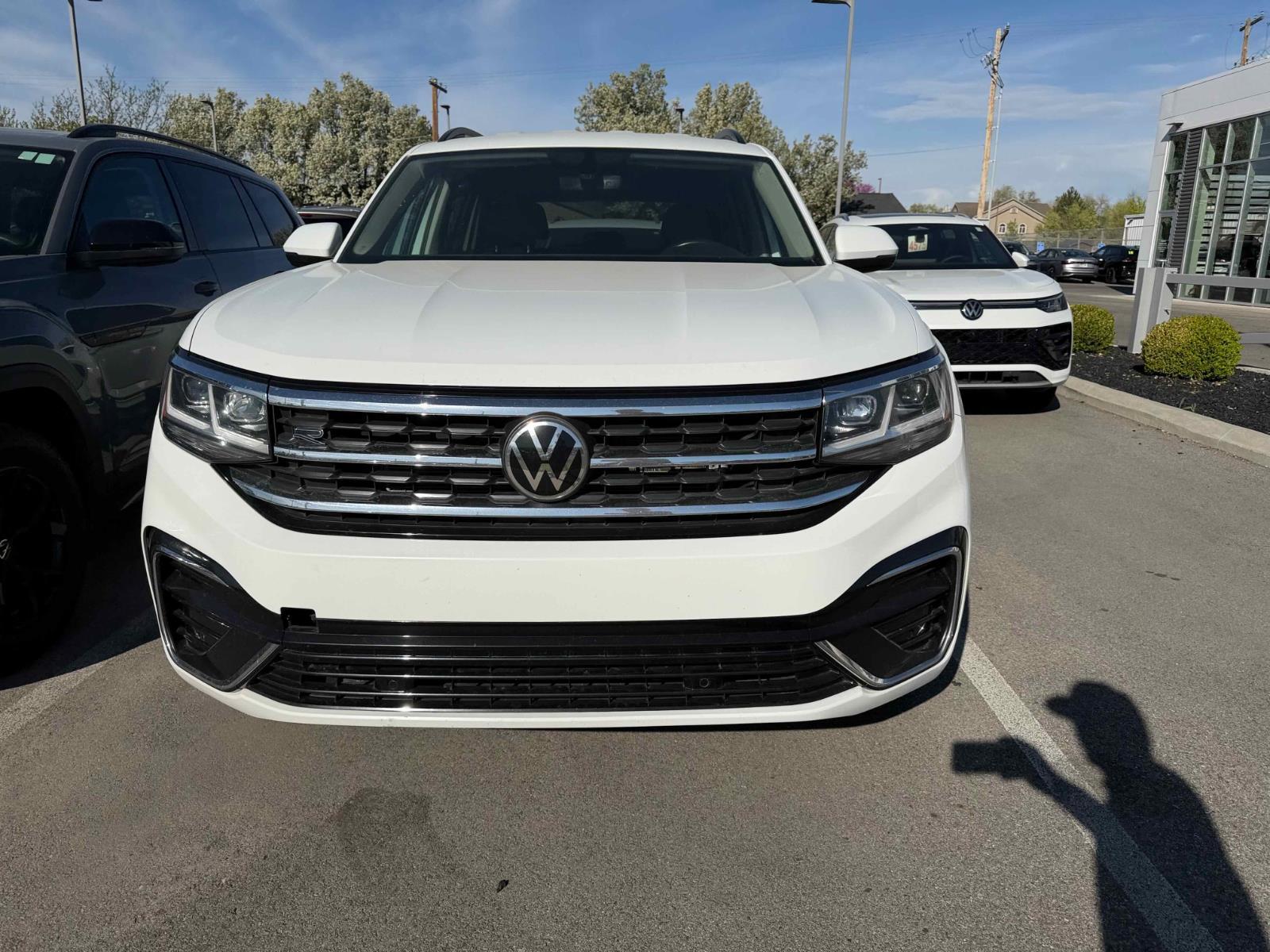 View vehicle photo 3