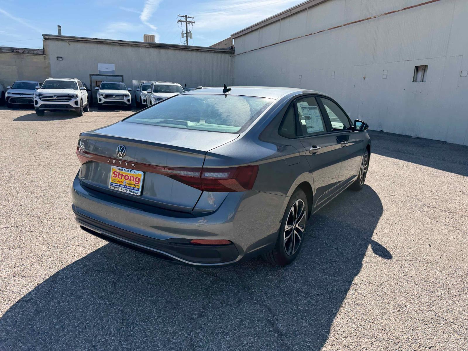 View vehicle photo 7