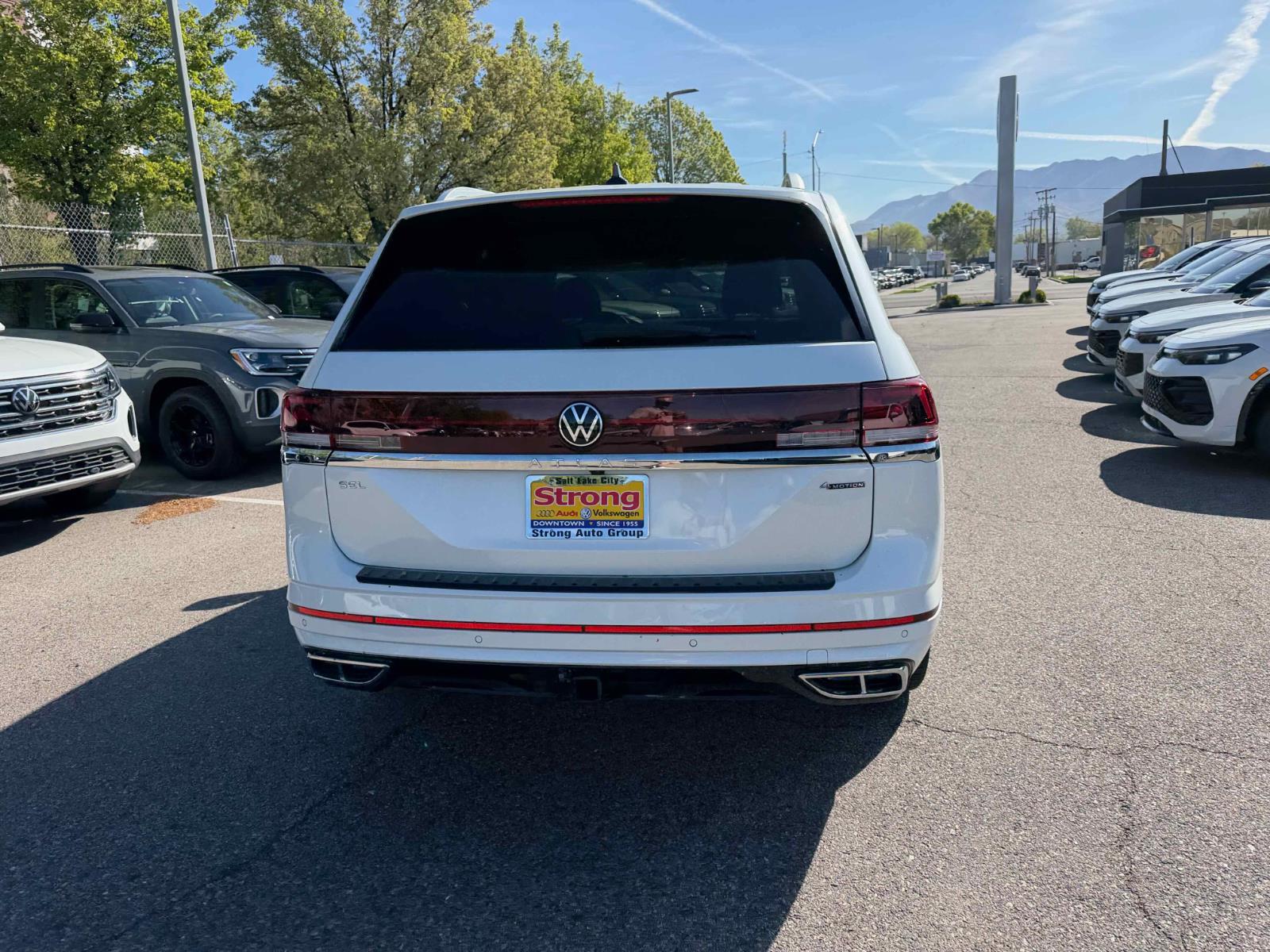 View vehicle photo 6