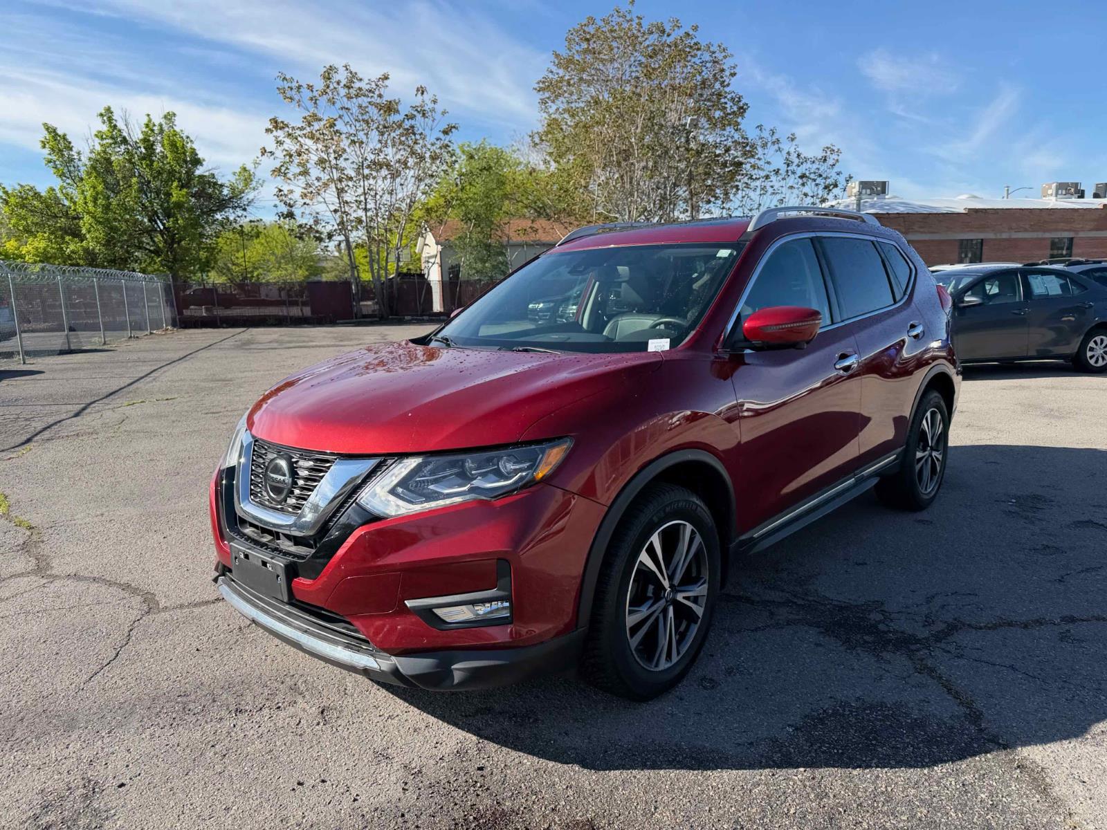 View vehicle photo 3
