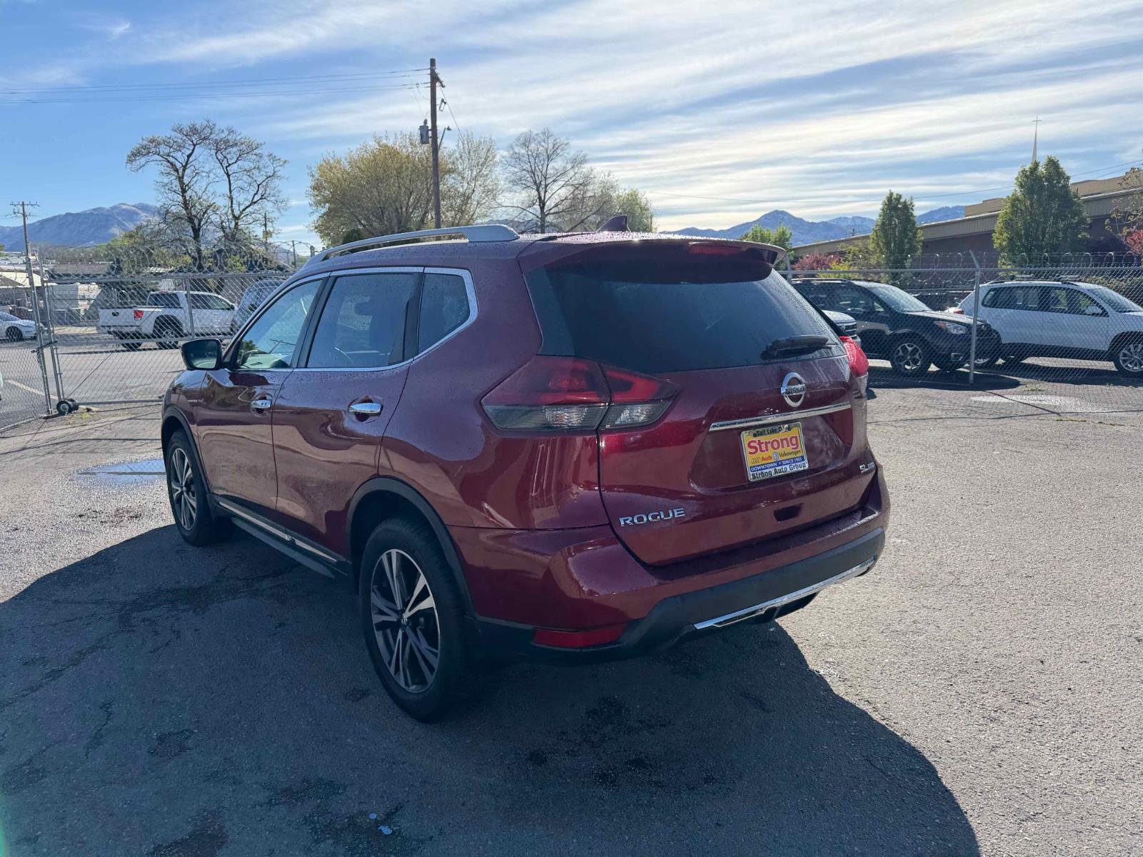 View vehicle photo 5