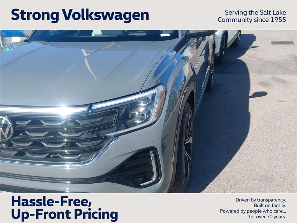 Deep Black Pearl 2025 Volkswagen Atlas Cross Sport SEL Premium R-Line 4Motion SUV / Crossover All-Wheel Drive Automatic