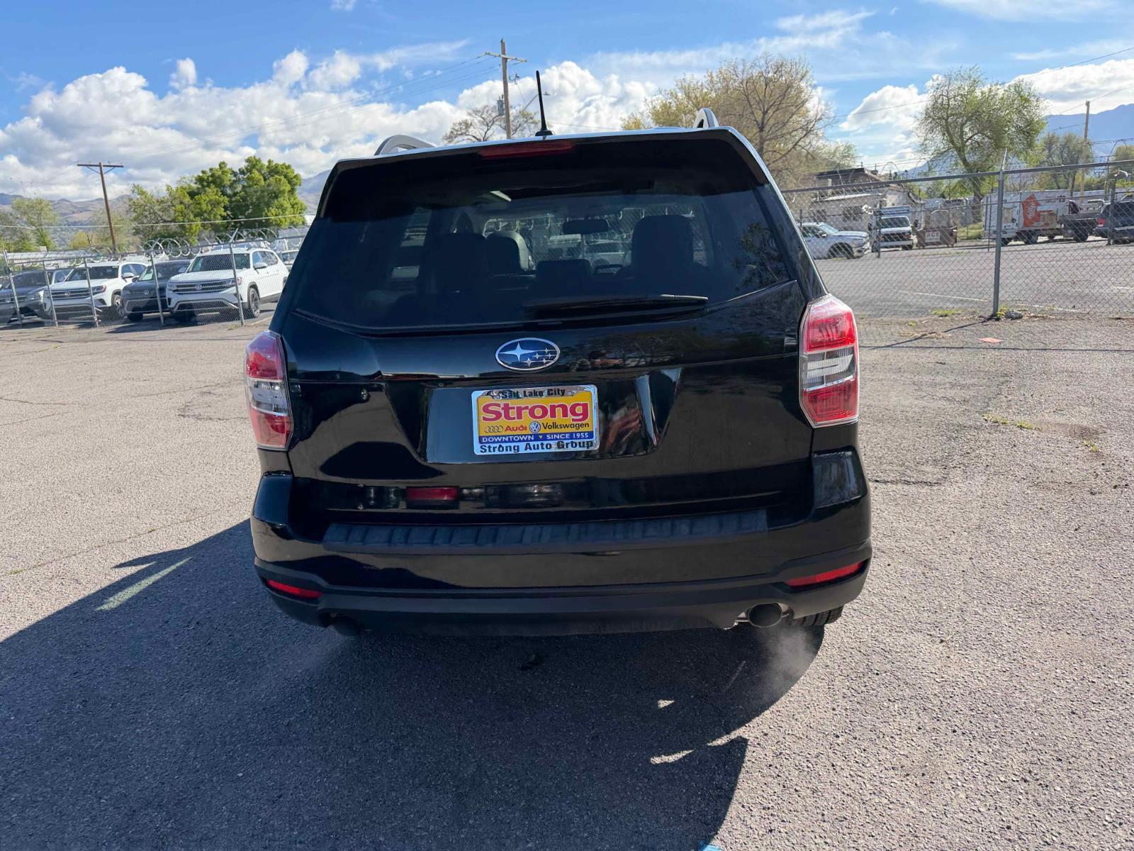 View vehicle photo 6