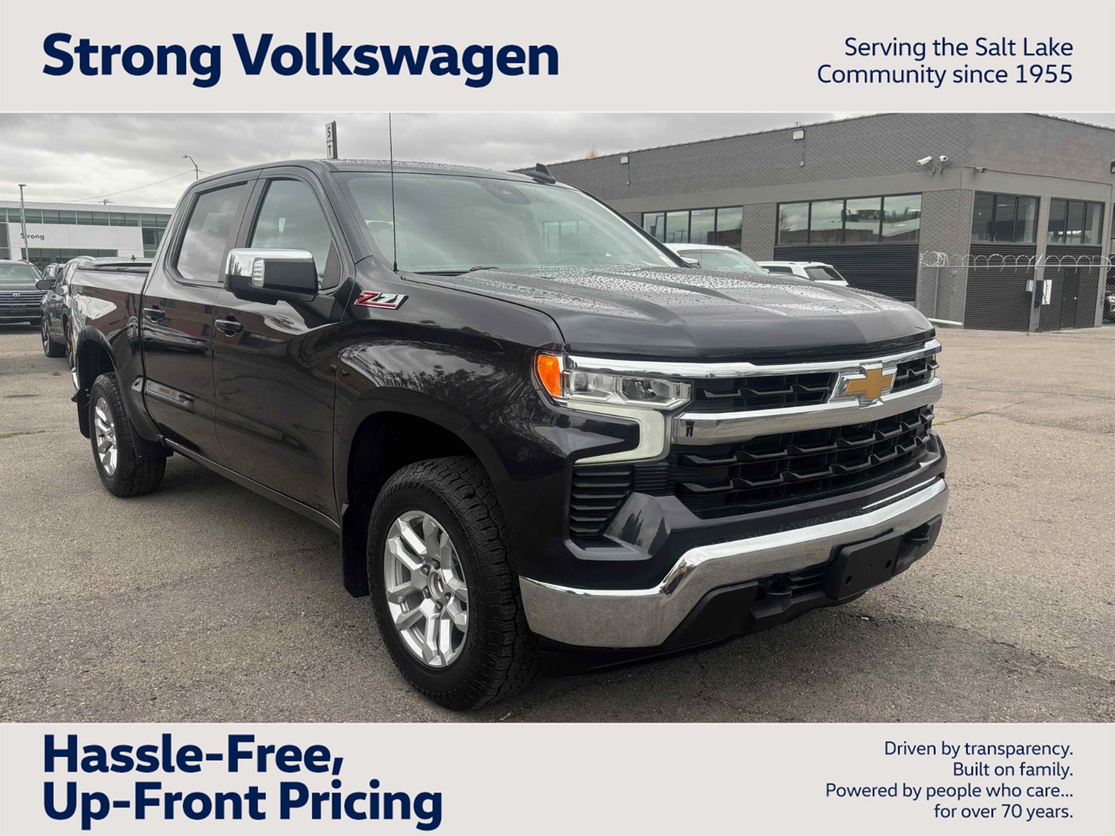 Dark Ash Metallic 2022 Chevrolet Silverado 1500 LT Crew Cab 4WD Pickup Truck Four-Wheel Drive Automatic