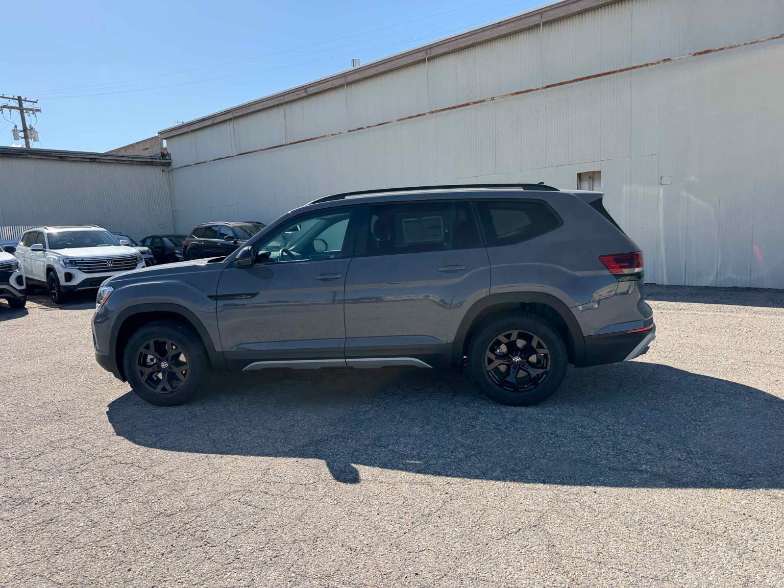 View vehicle photo 4