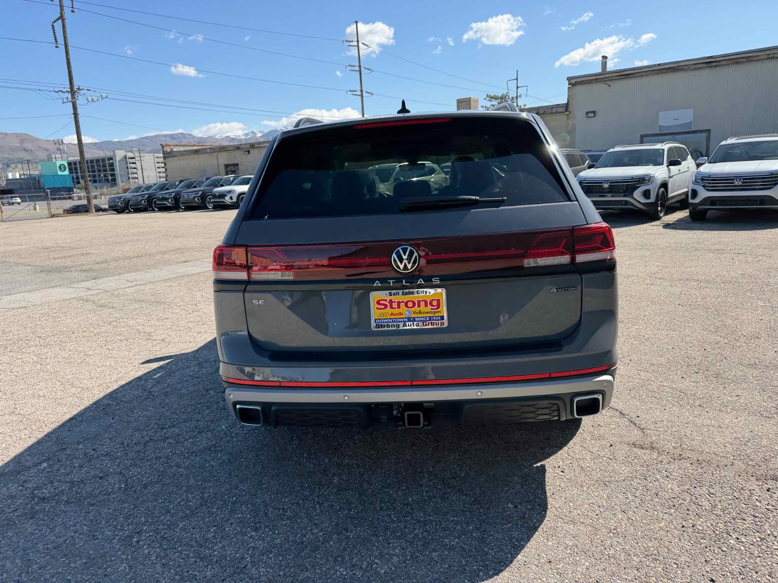View vehicle photo 6