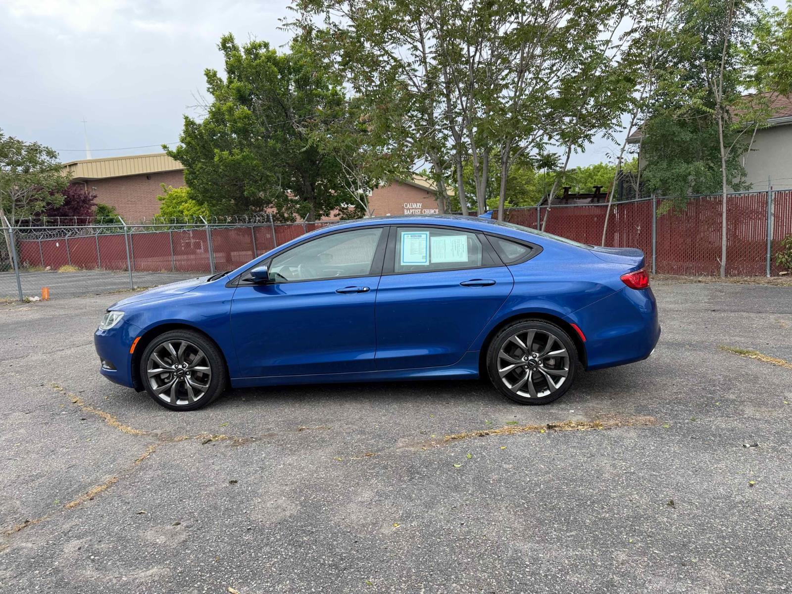 View vehicle photo 4