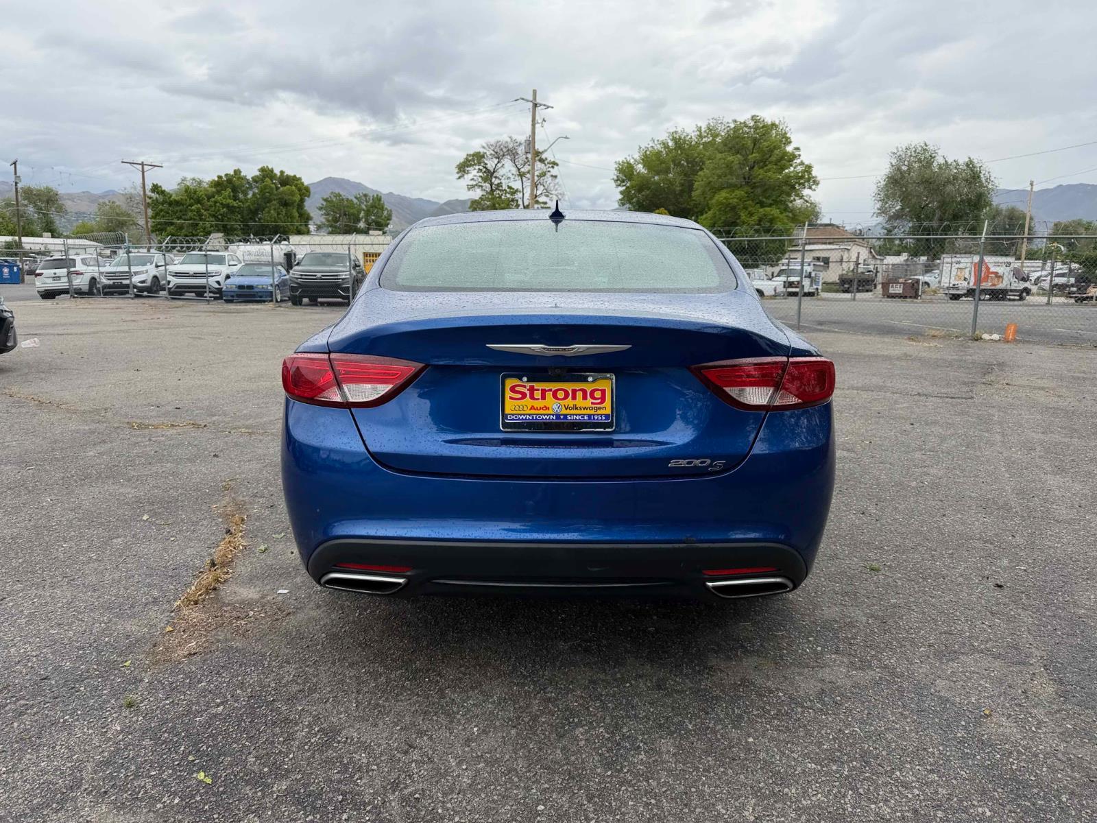 View vehicle photo 6