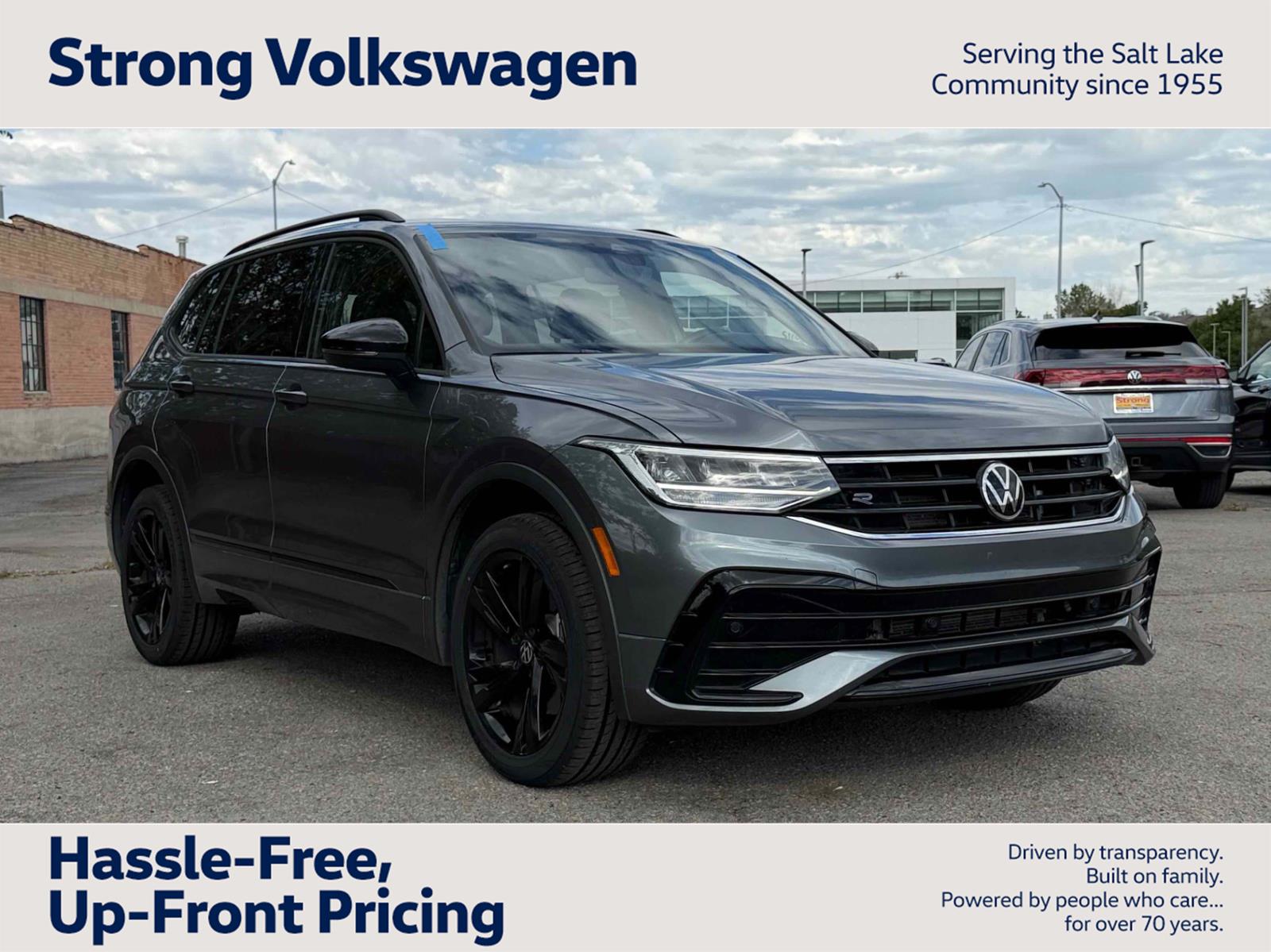 Platinum Gray Metallic 2023 Volkswagen Tiguan SE R-Line Black FWD SUV / Crossover Front-Wheel Drive Automatic