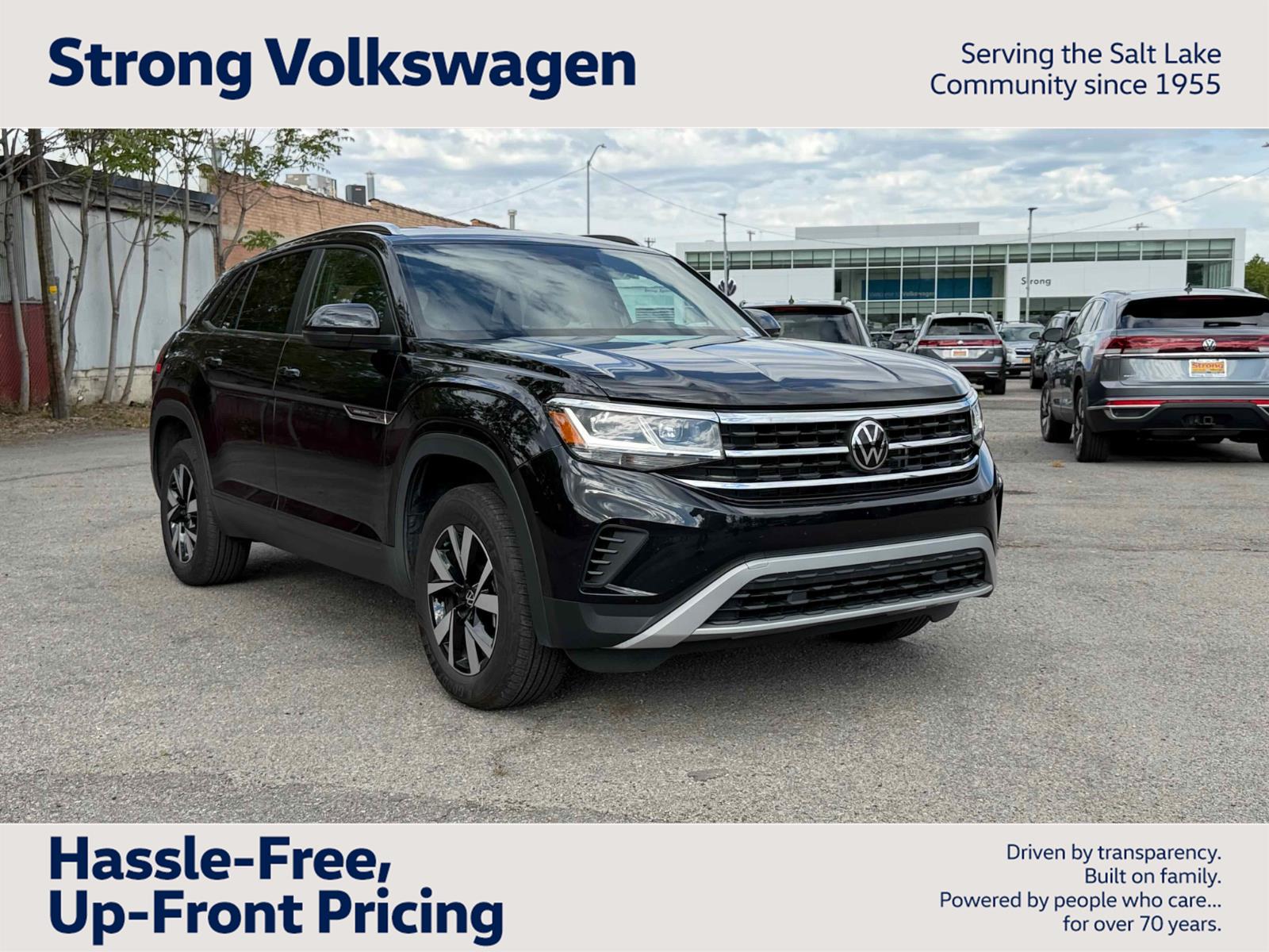 Deep Black Pearl 2023 Volkswagen Atlas Cross Sport SE 4Motion SUV / Crossover All-Wheel Drive Automatic