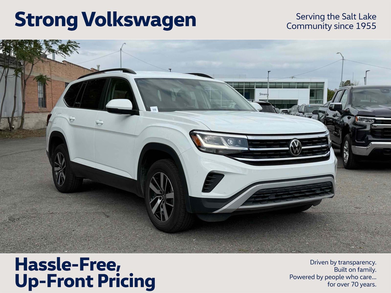 Pure White 2022 Volkswagen Atlas SE 4Motion SUV / Crossover All-Wheel Drive Automatic