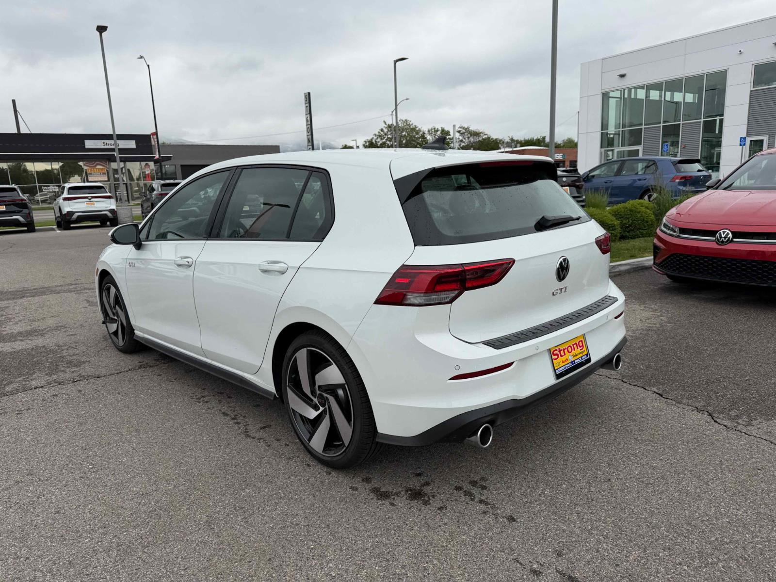 View vehicle photo 5