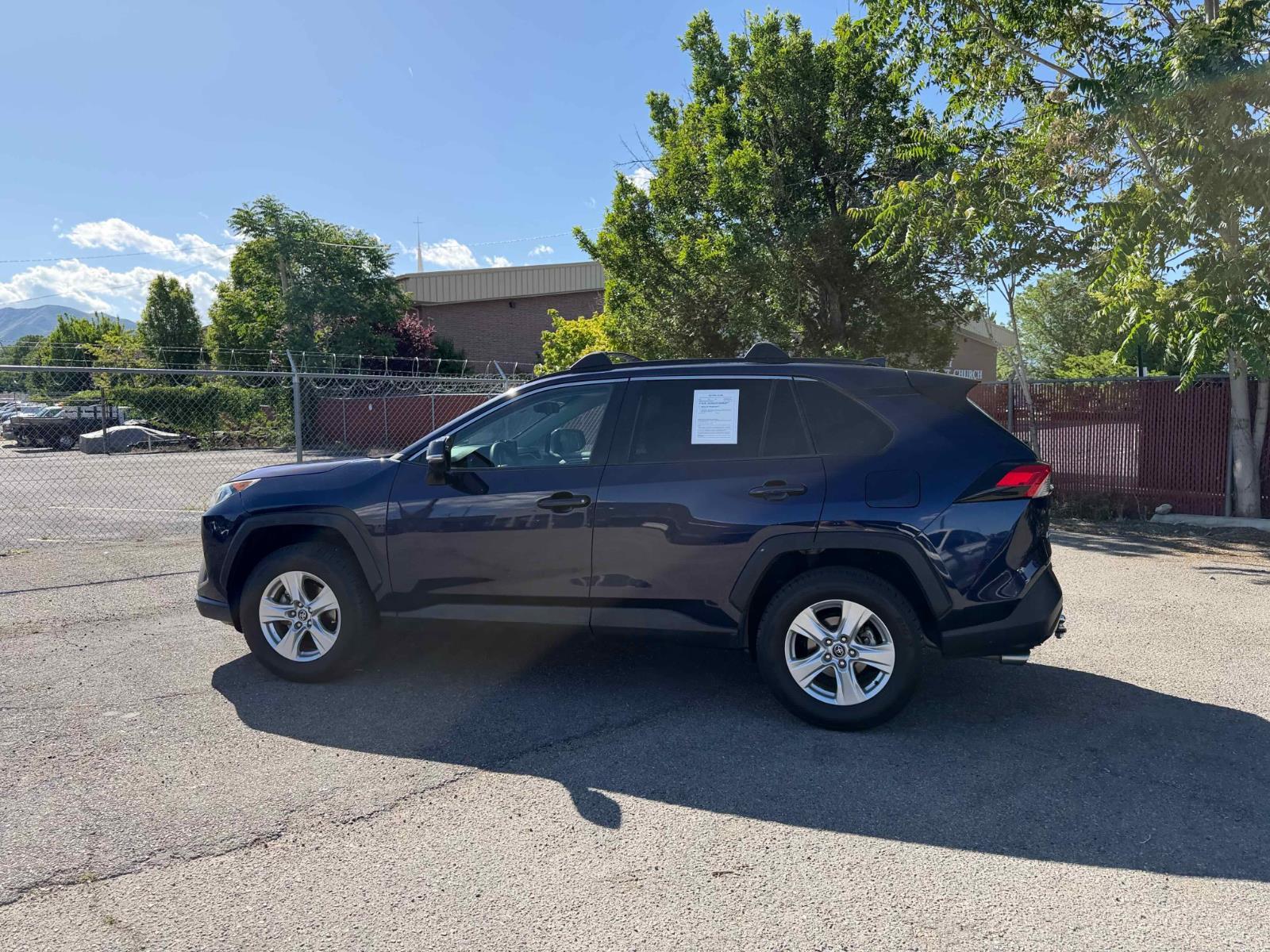 View vehicle photo 4