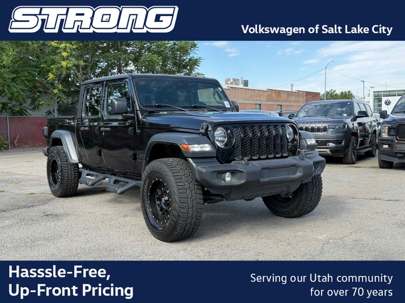 Black Clearcoat 2020 Jeep Gladiator Pickup Truck Four-Wheel Drive 8-Speed Automatic