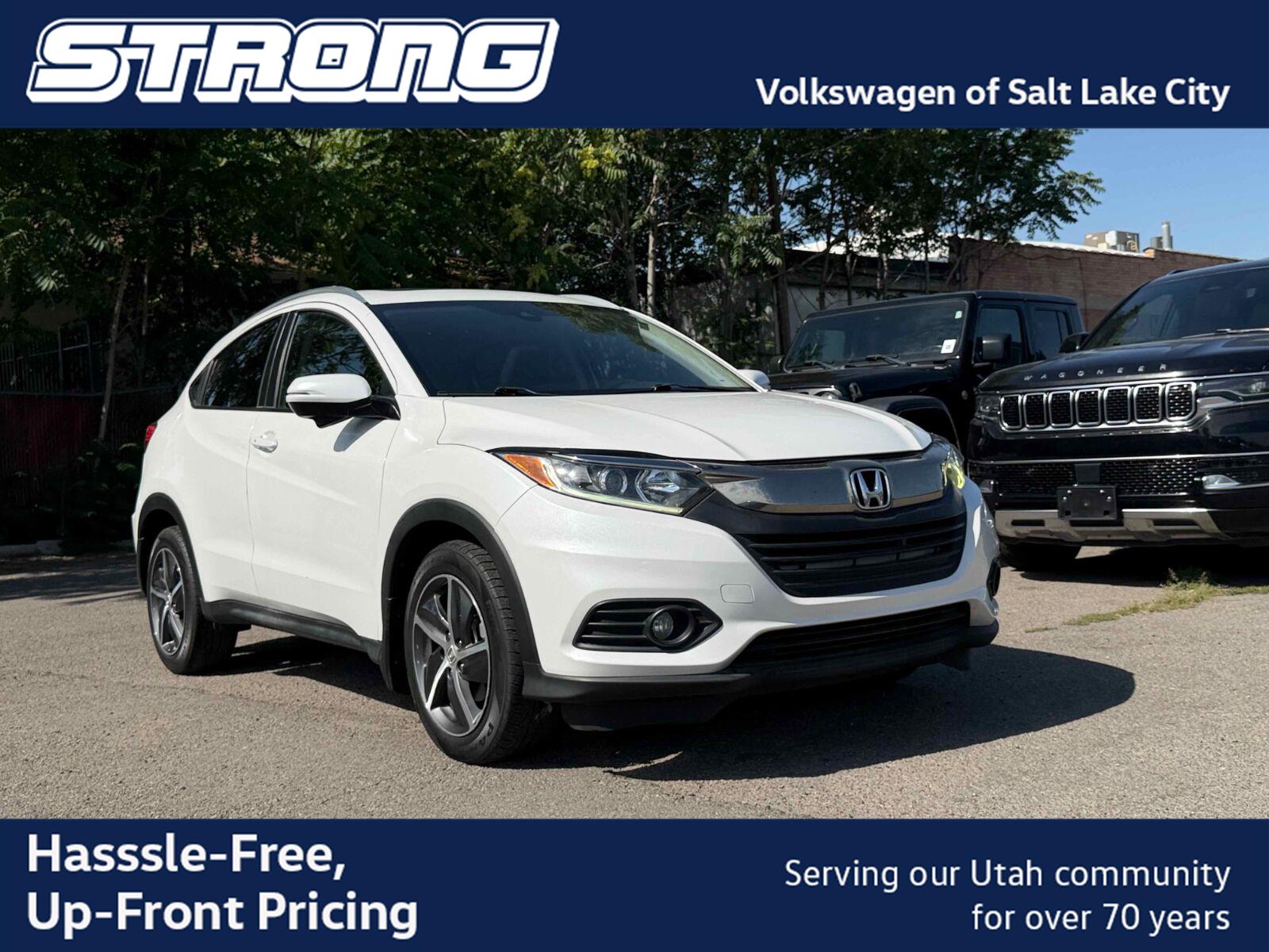 Platinum White Pearl 2022 Honda HR-V SUV / Crossover Front-Wheel Drive Continuously Variable Transmission