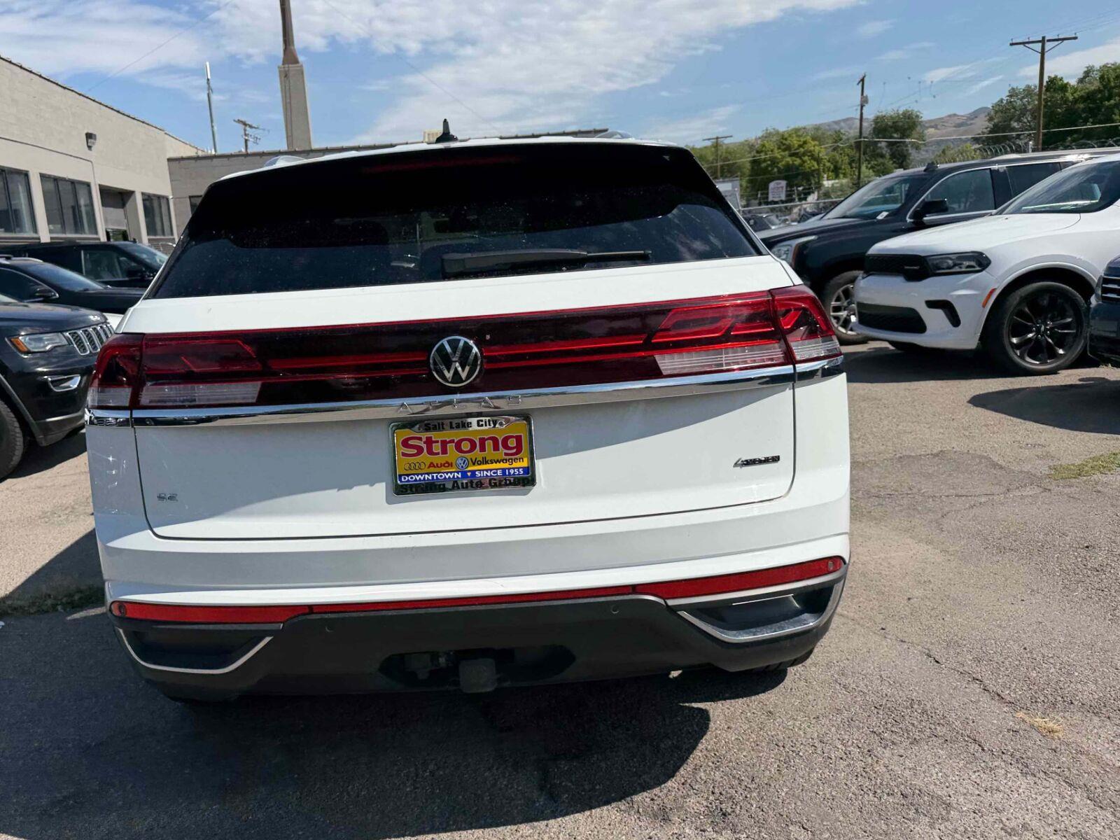 View vehicle photo 6