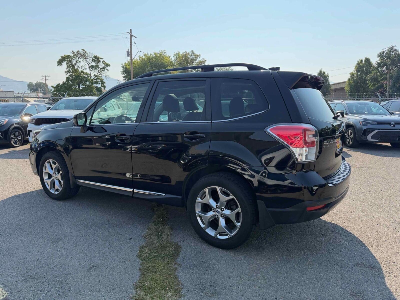 View vehicle photo 4