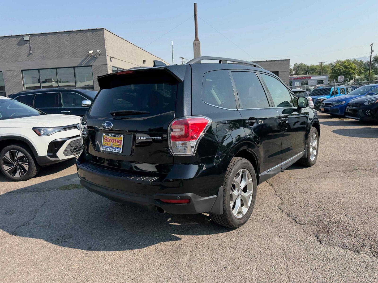 View vehicle photo 7