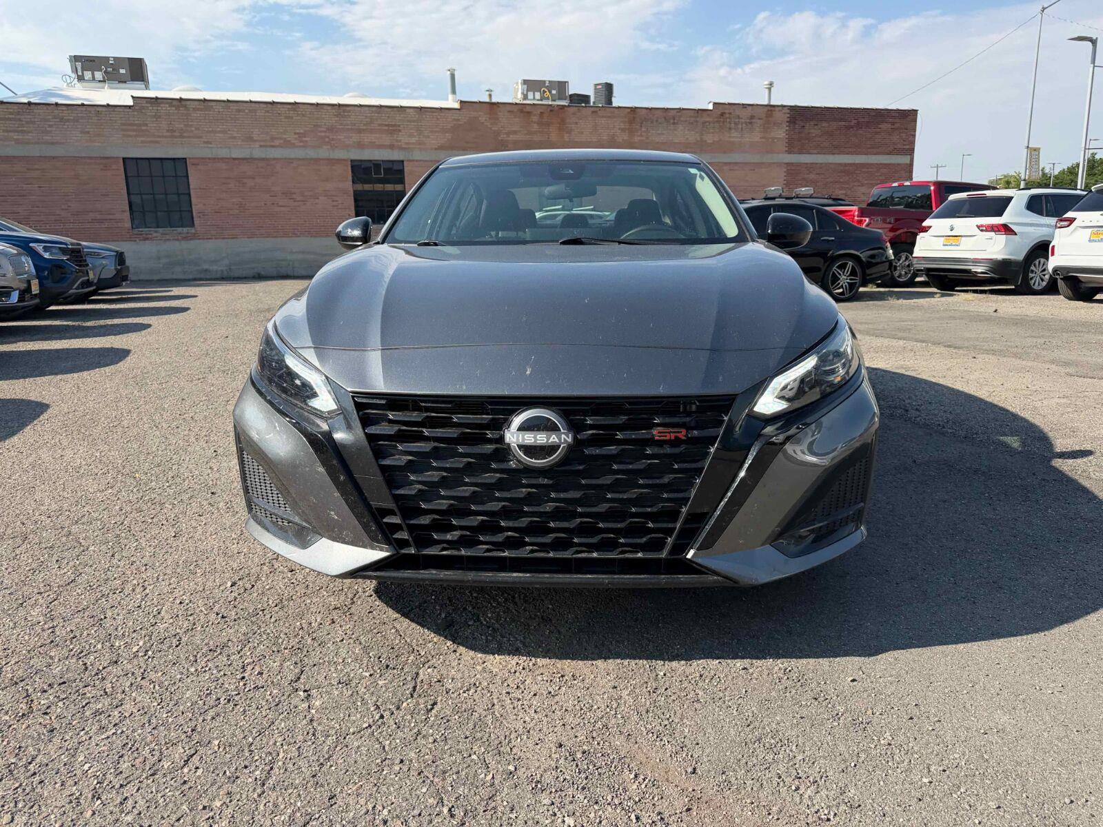 View vehicle photo 2