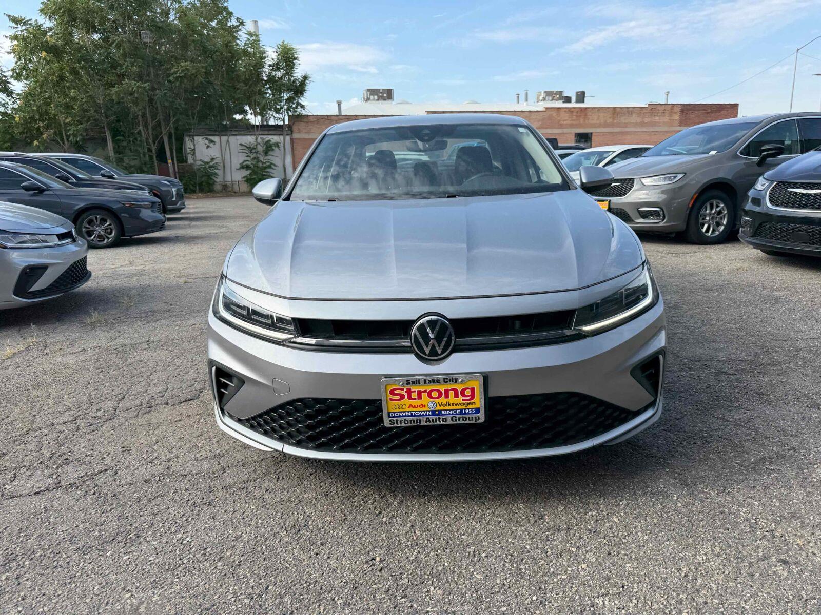 View vehicle photo 2