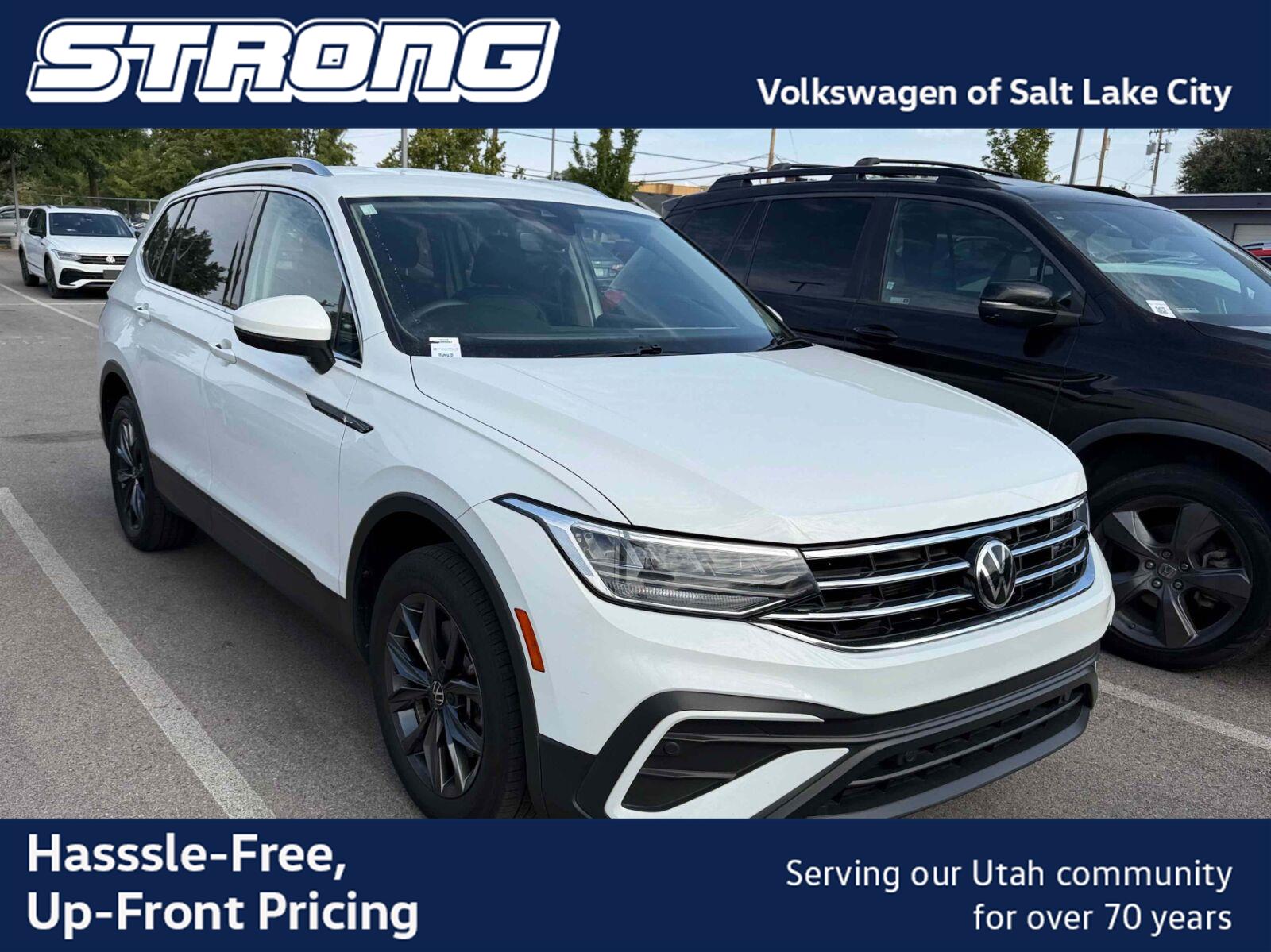 Pure White 2022 Volkswagen Tiguan SUV / Crossover All-Wheel Drive