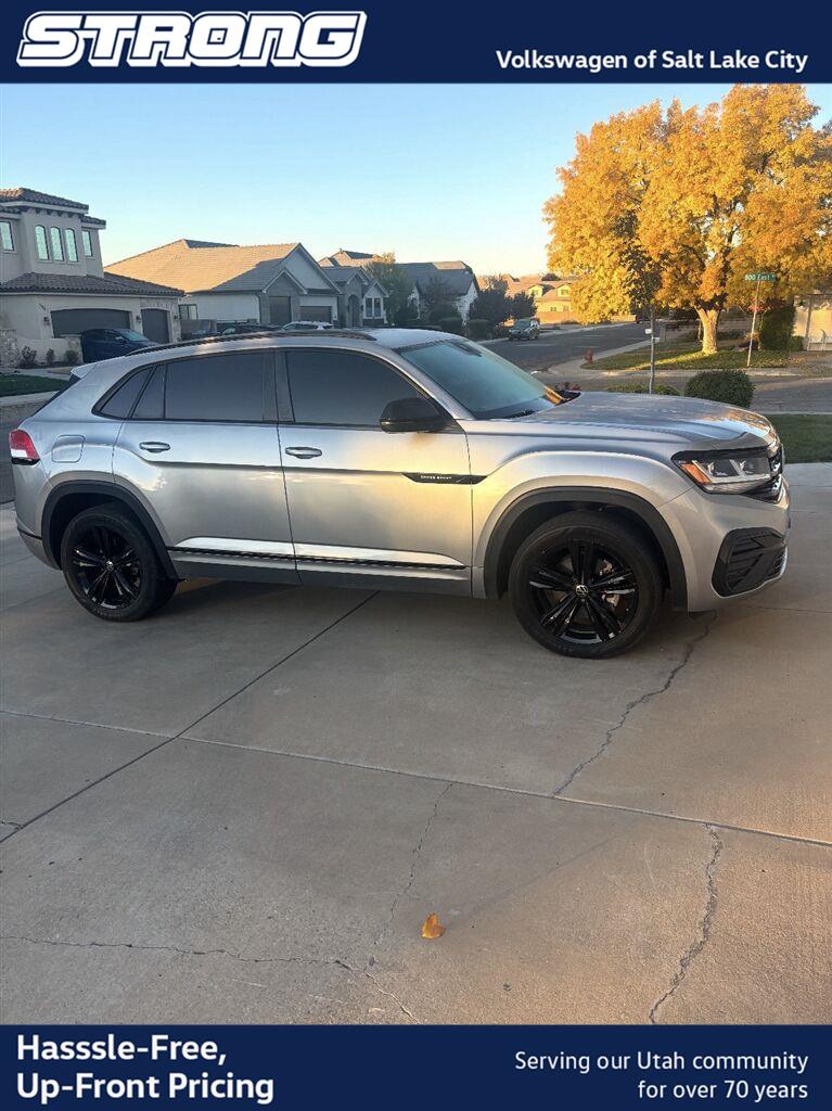 Pyrite Silver Metallic 2023 Volkswagen Atlas Cross Sport SUV / Crossover All-Wheel Drive Automatic