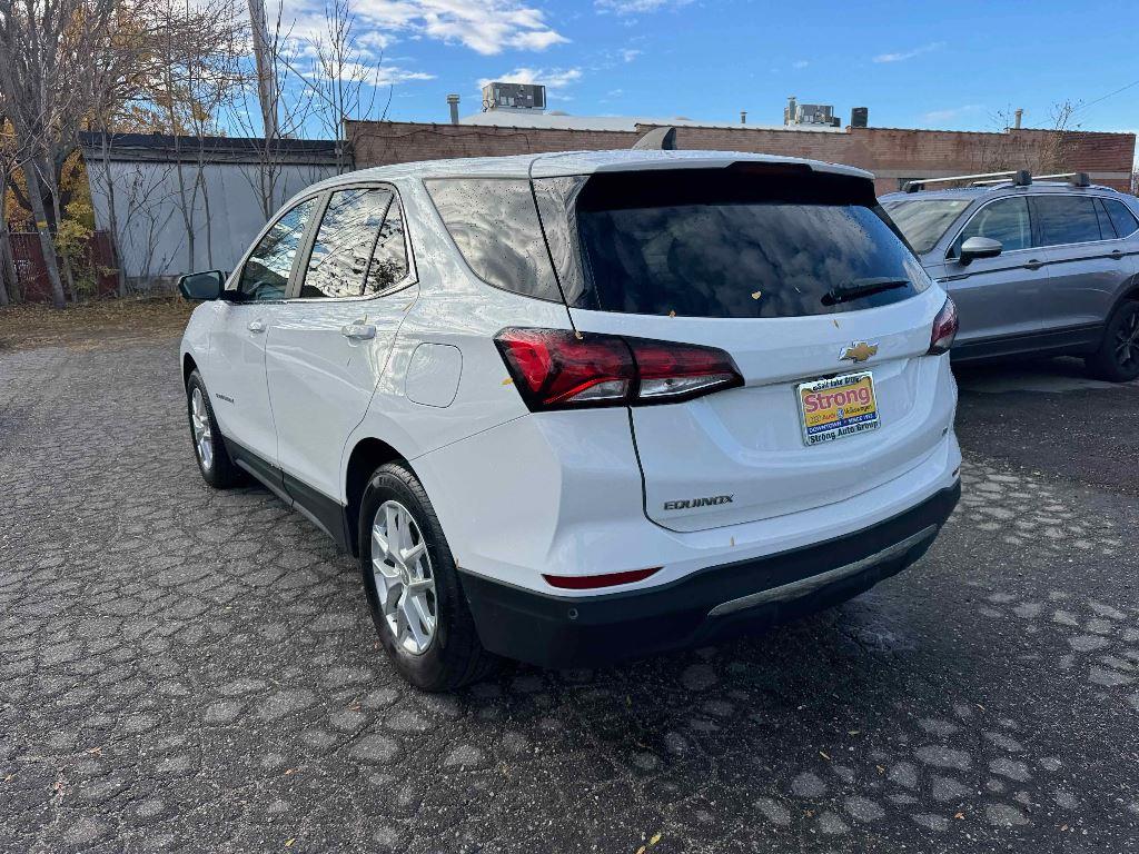 View vehicle photo 5