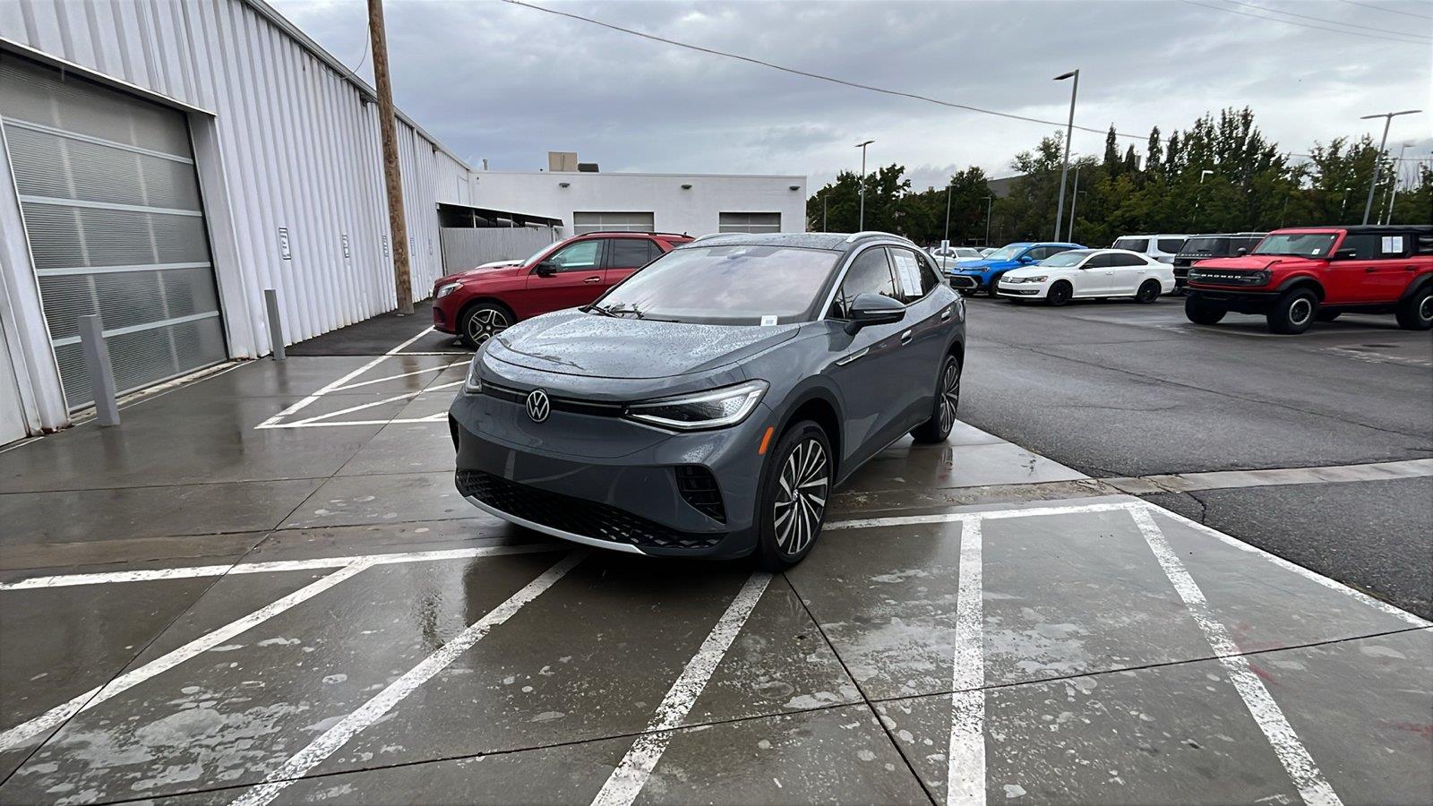 Pure Gray w/Black Roof 2023 Volkswagen ID.4 SUV / Crossover All-Wheel Drive Automatic