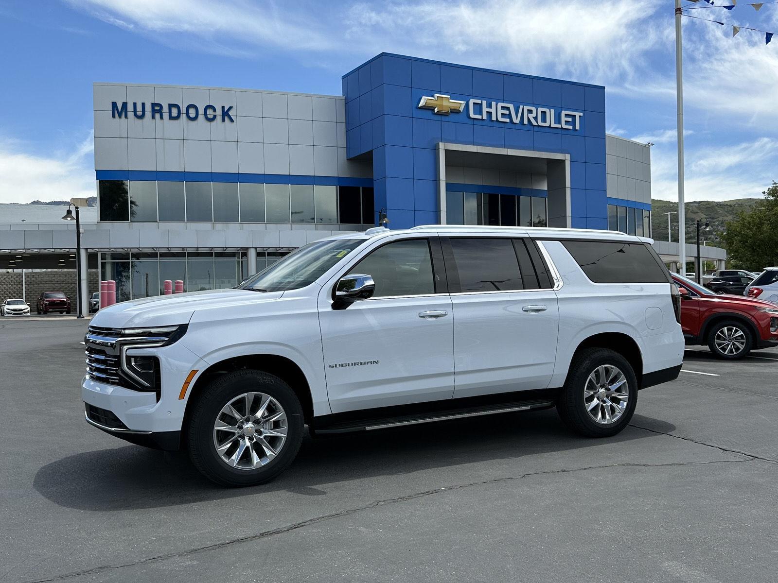 Polar White Tricoat 2026 Chevrolet Suburban SUV / Crossover Four-Wheel Drive Automatic