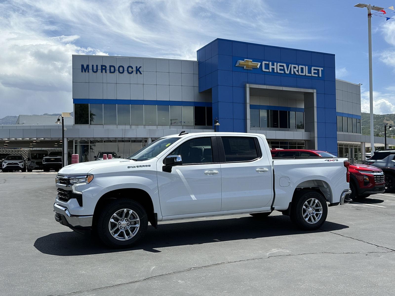 Summit White 2026 Chevrolet Silverado 1500 Pickup Truck Four-Wheel Drive 8-Speed Automatic