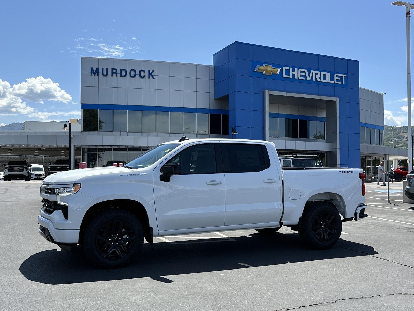 Summit White 2026 Chevrolet Silverado 1500 Pickup Truck Four-Wheel Drive Automatic