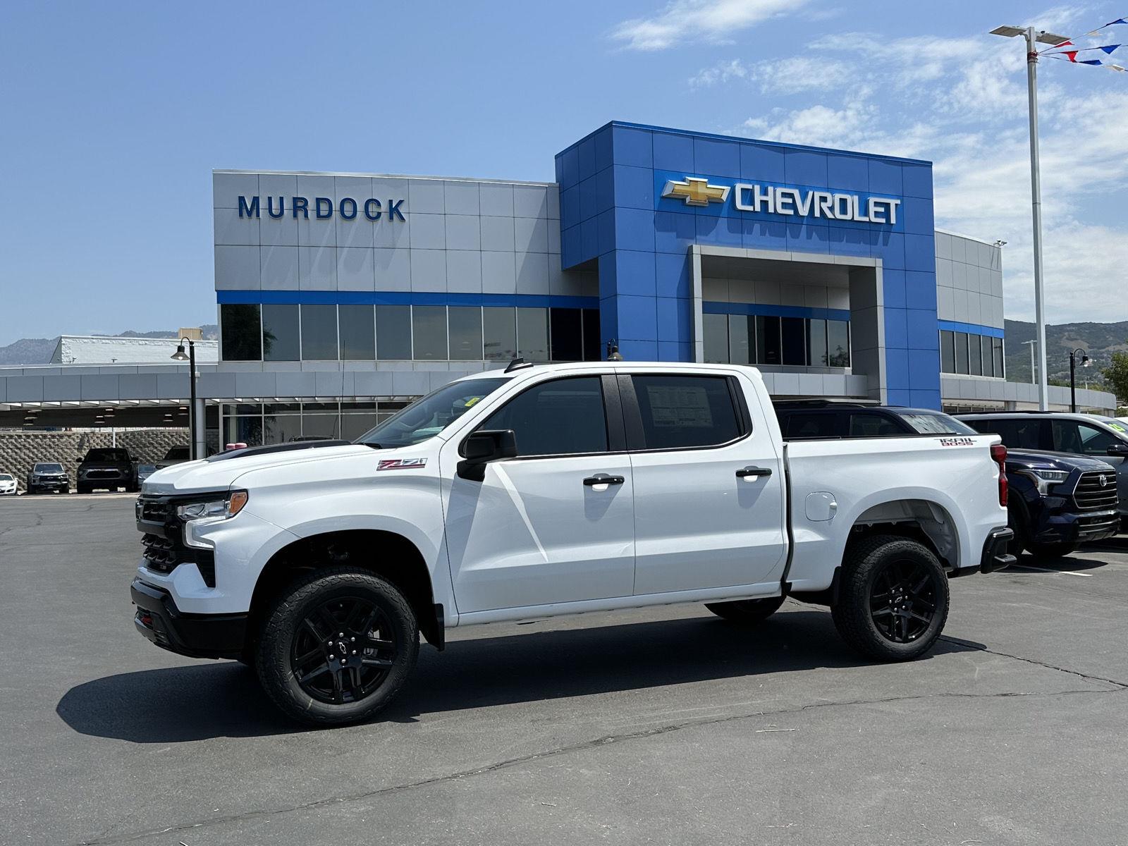 Summit White 2026 Chevrolet Silverado 1500 Pickup Truck Four-Wheel Drive Automatic