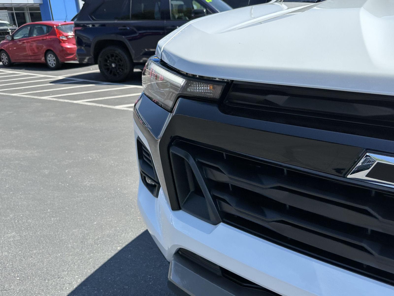 2026 Chevrolet Colorado Z71 - Photo 18