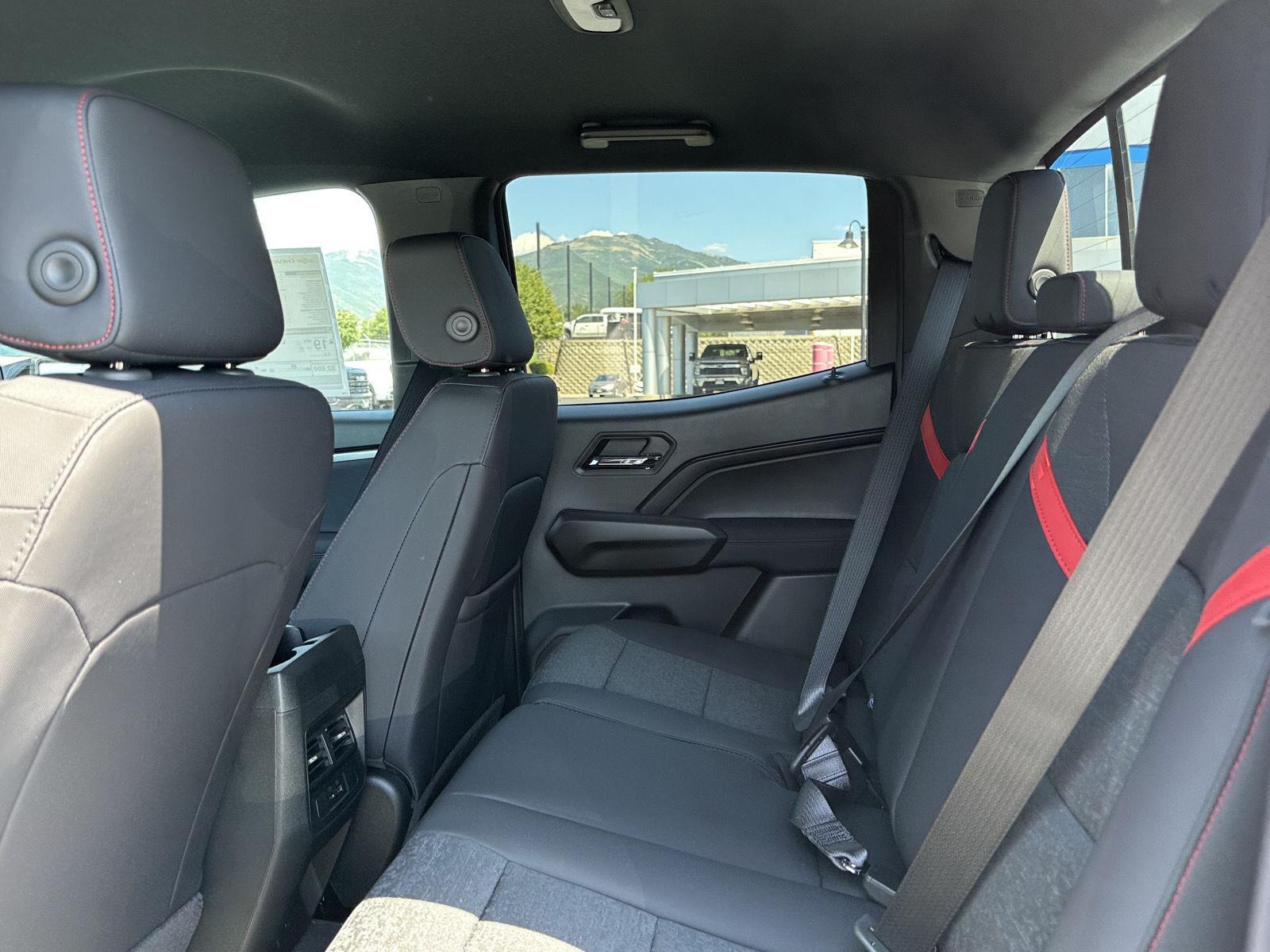 2026 Chevrolet Colorado Z71 - Photo 21