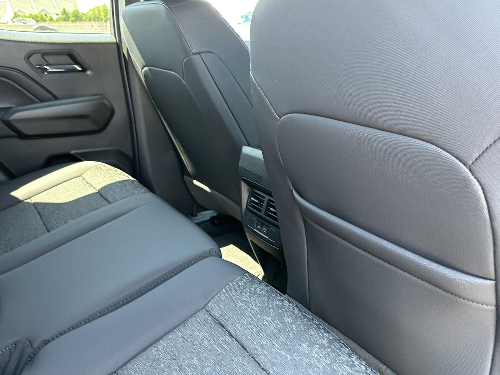 2026 Chevrolet Colorado Z71 - Photo 42