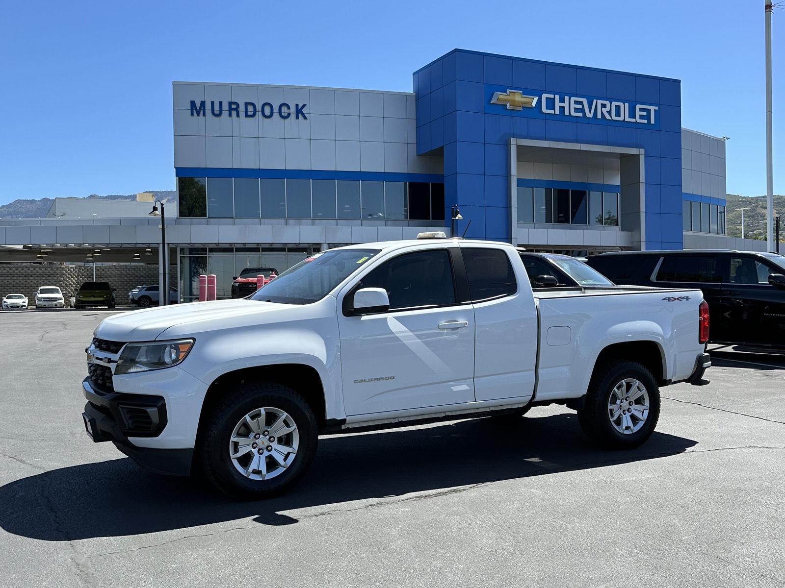 Summit White 2021 Chevrolet Colorado Pickup Truck Four-Wheel Drive 6-Speed Automatic