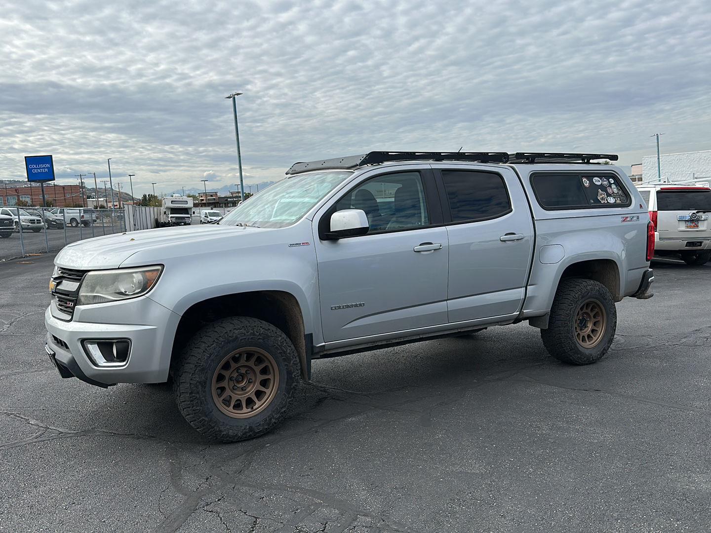Silver Ice Metallic 2017 Chevrolet Colorado Pickup Truck Four-Wheel Drive 6-Speed Automatic