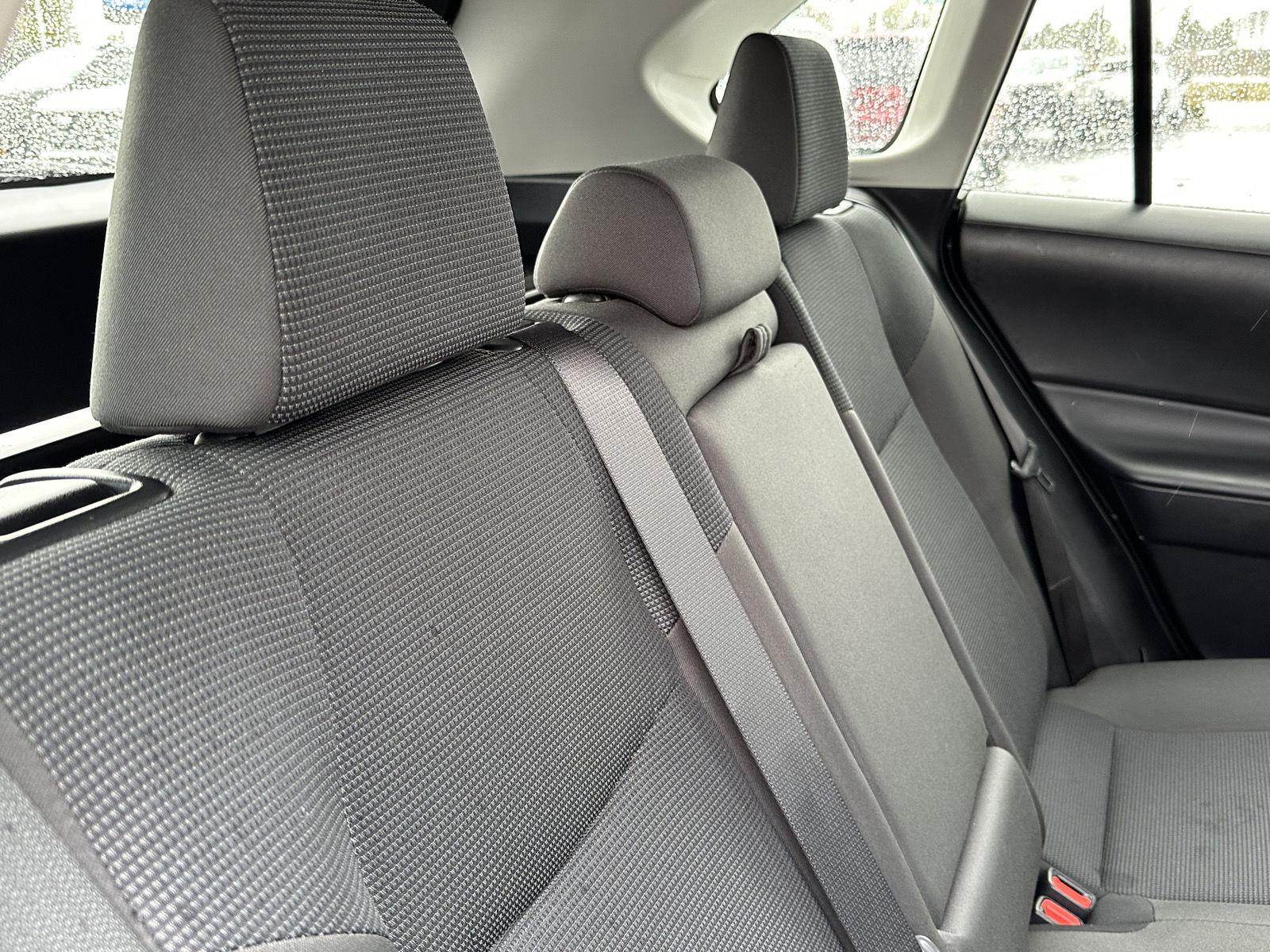 2024 Toyota RAV4 LE - Photo 44