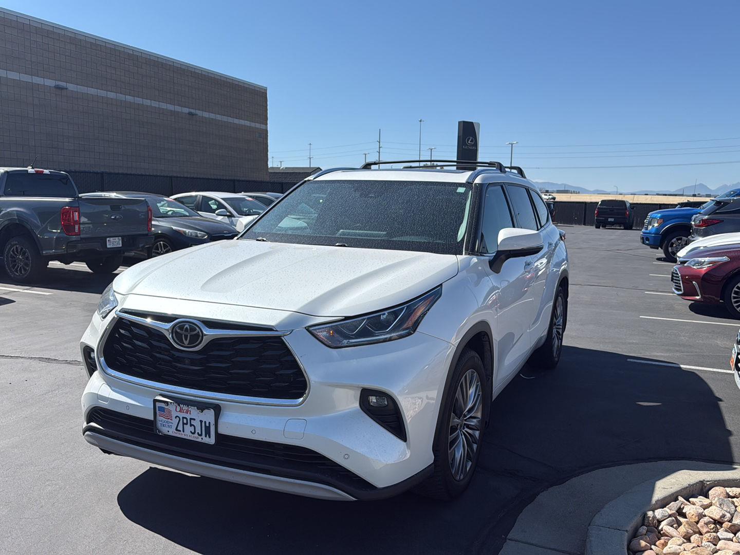 White (Blizzard Pearl) 2021 Toyota Highlander SUV / Crossover All-Wheel Drive 8-Speed Automatic