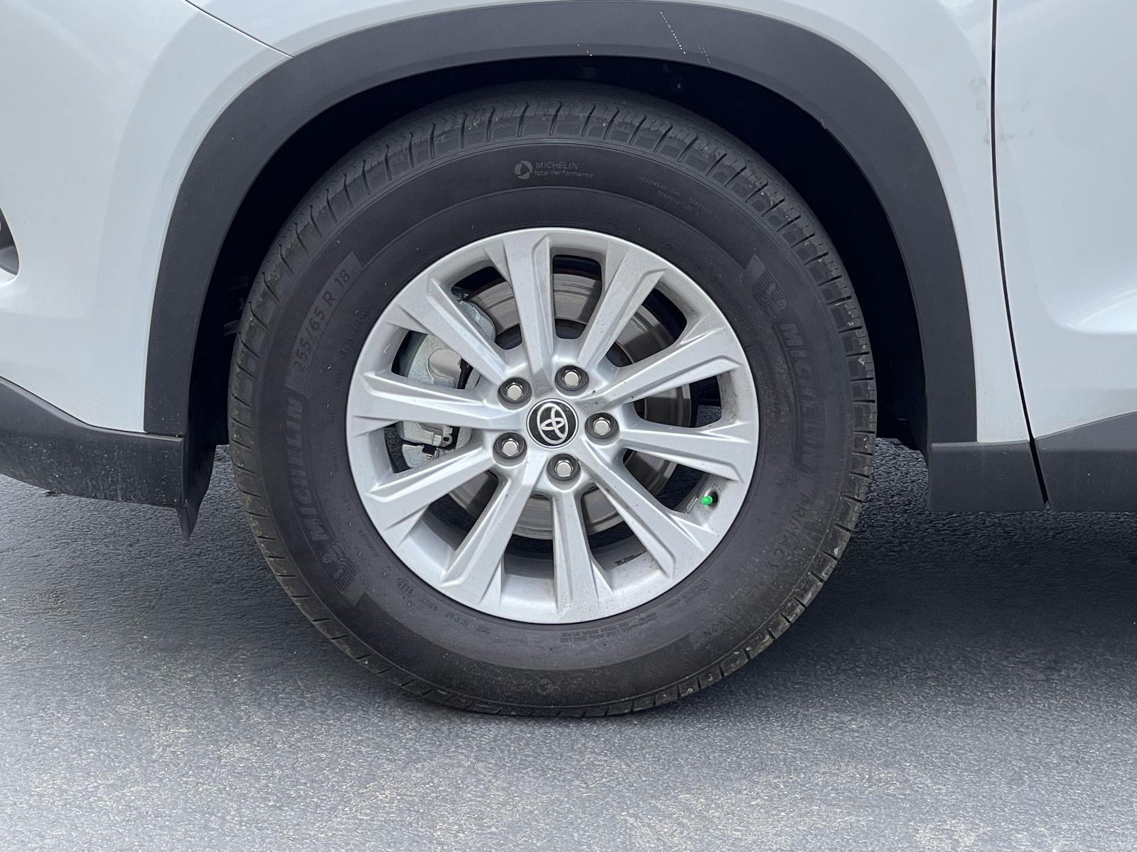 2025 Toyota Grand Highlander XLE - Photo 13