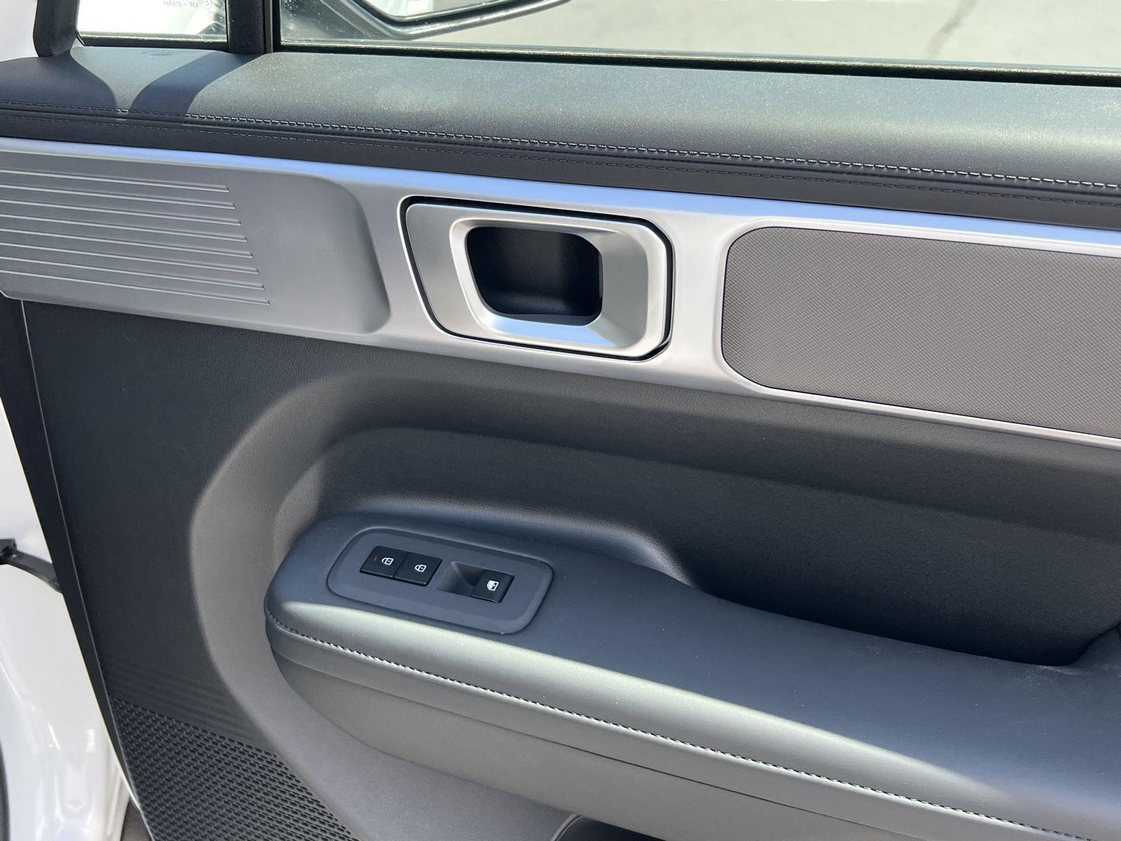 New 2026 Serenity White Hyundai SEL AWD image 19