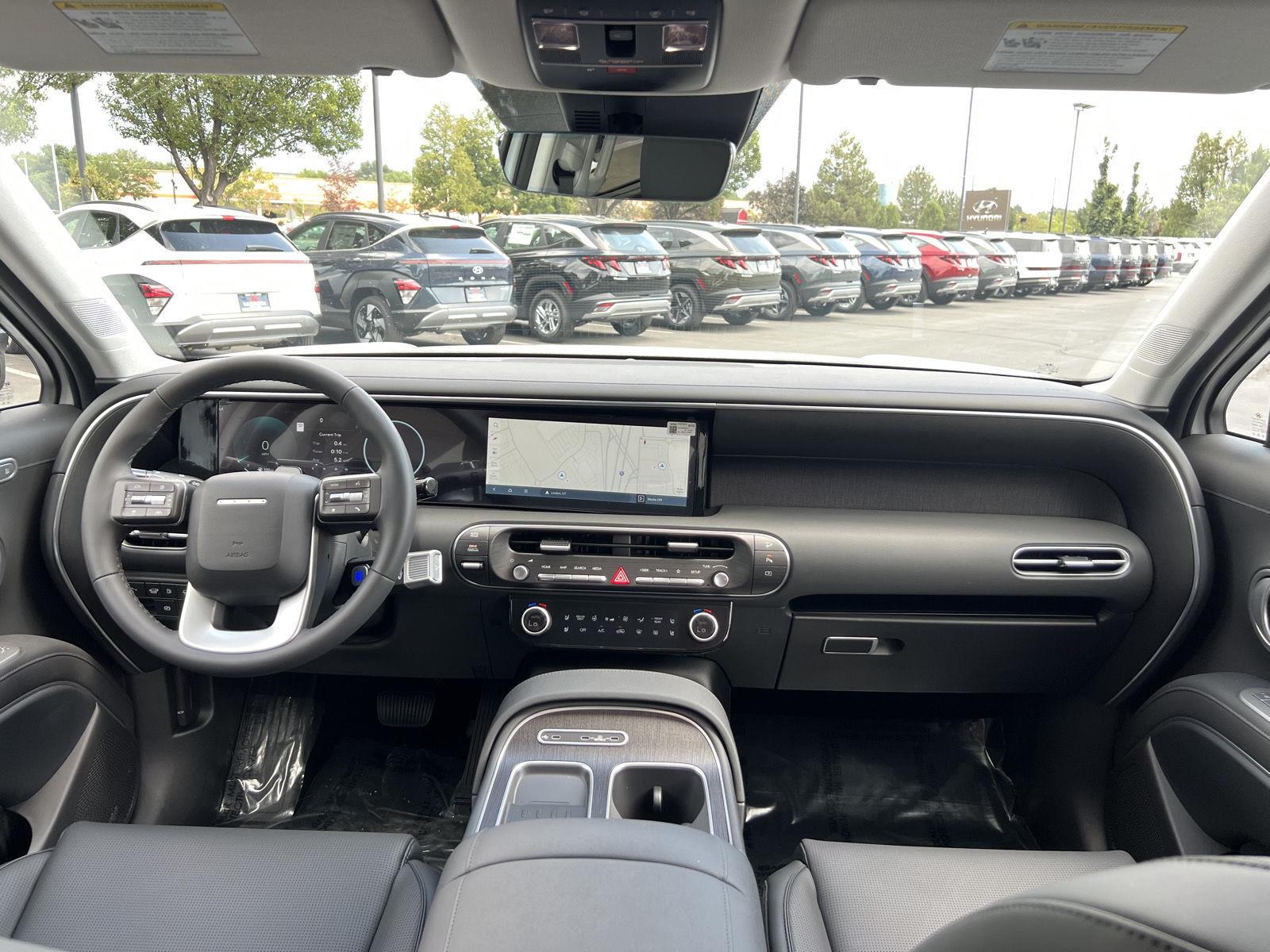 New 2026 Creamy White Pearl Hyundai SEL Premium 8P image 25