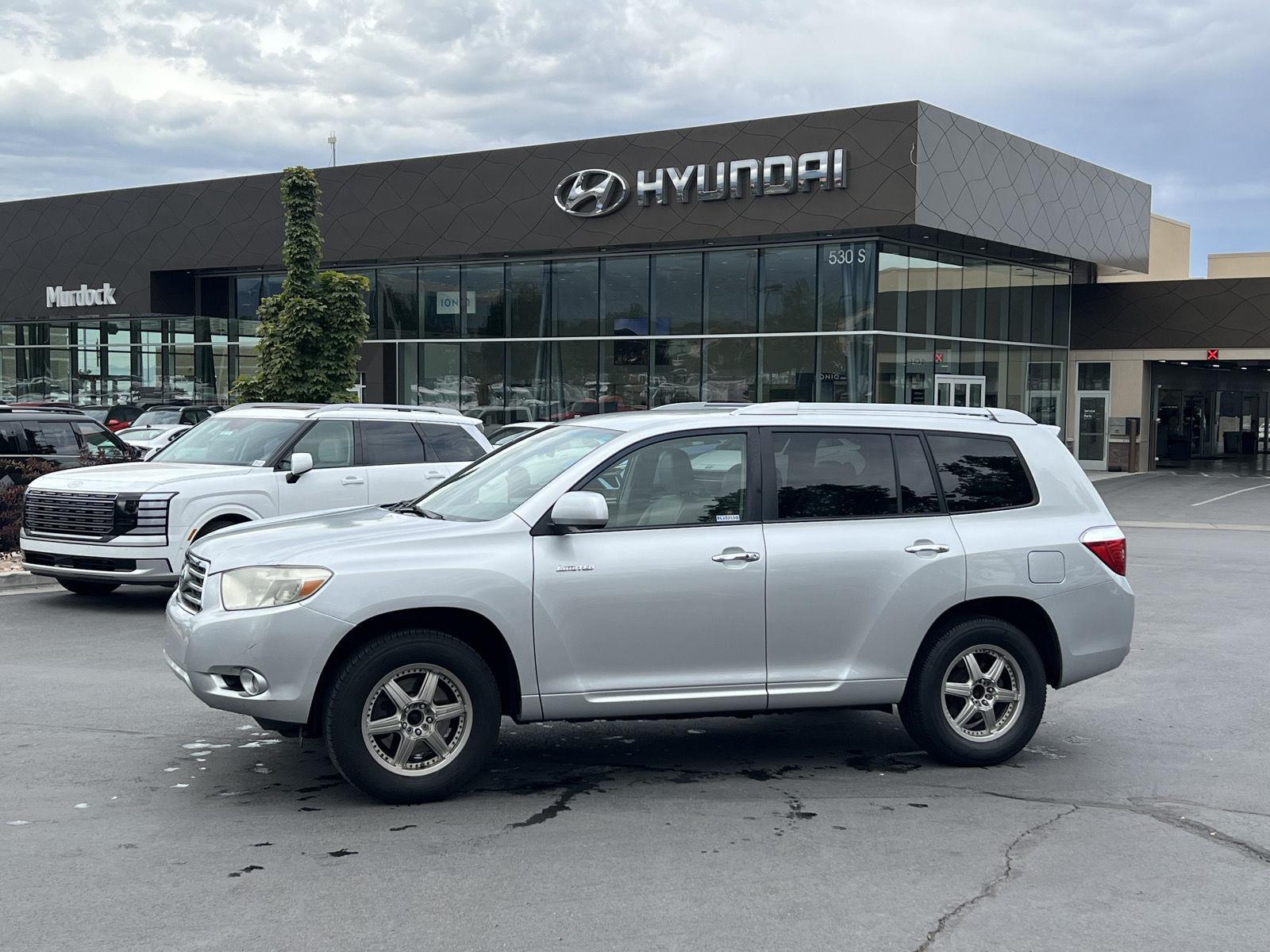 Classic Silver Metallic 2008 Toyota Highlander SUV / Crossover Front-Wheel Drive 5-Speed Automatic Overdrive