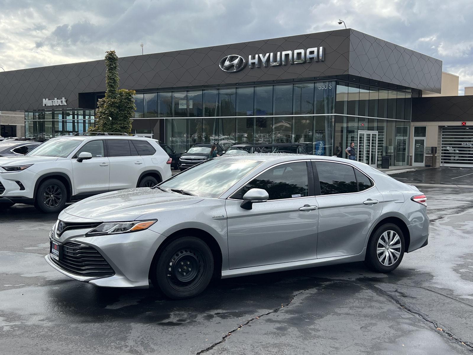 2020 Toyota Camry Hybrid LE FWD