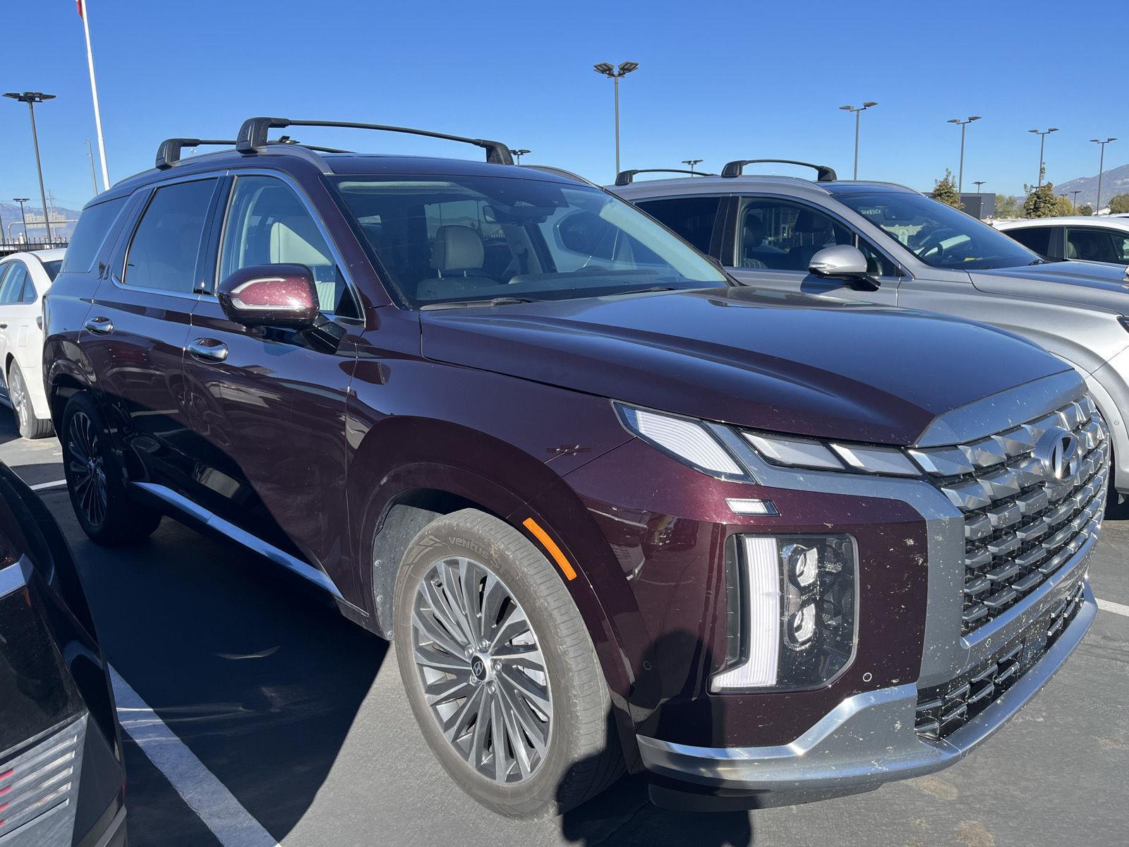 Used 2024 Sierra Burgundy Hyundai Calligraphy image 3